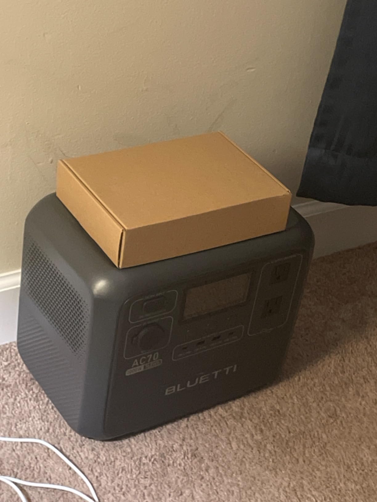 BLUETTI AC70 Portable Power Station, 768Wh Solar Generator w/ 2 1000W AC Outlets (Power Lifting 2000W), 100W Type-C, LiFePO4 Battery Backup for Road Trip, Off-Grid, Power Outage customer photo 1