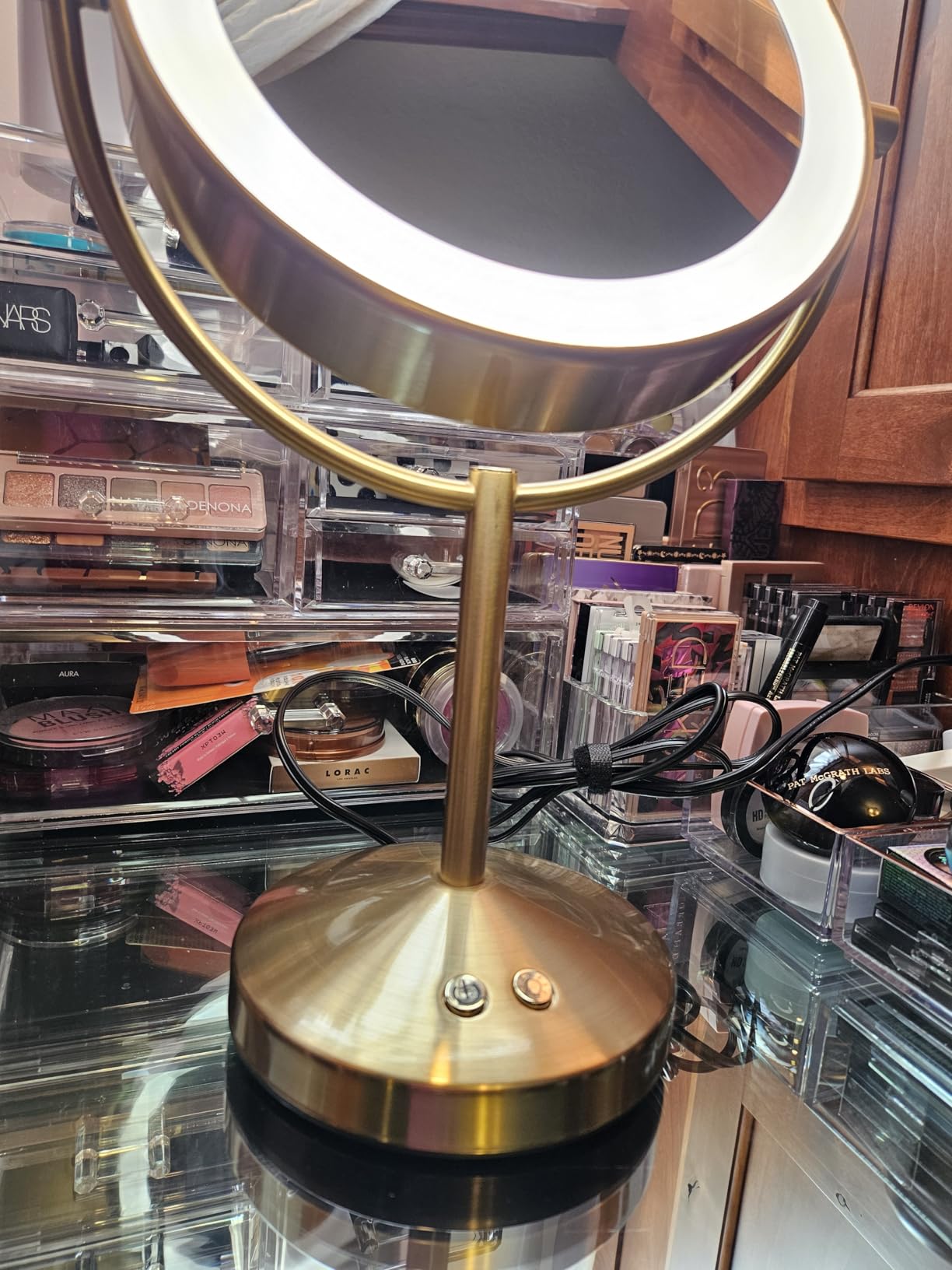 Conair Lighted Makeup Mirror, Double-Sided LED Vanity Mirror with 1X/10X Magnification, 3 Light Settings, 3 Modes, 360° Rotation, Brushed Brass Finish customer photo 2