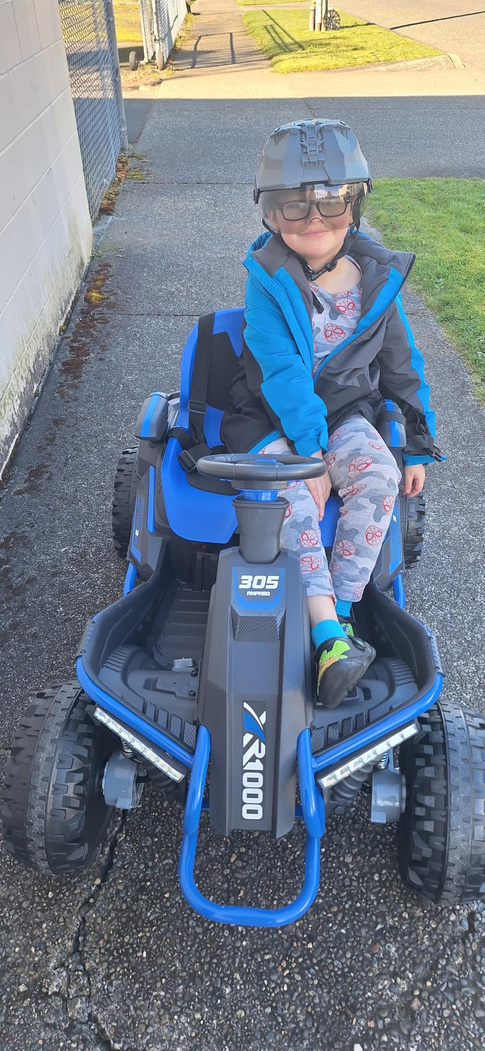 ANPABO 24V 4x4 Ride On Toys for Big Kids Aged 3-12 Blue-4x200W Motors, 5MPH, Wide Adjustable Seat, Parent Remote, Metal Frame, Shock Absorber, for Off-Road Ride customer photo 1