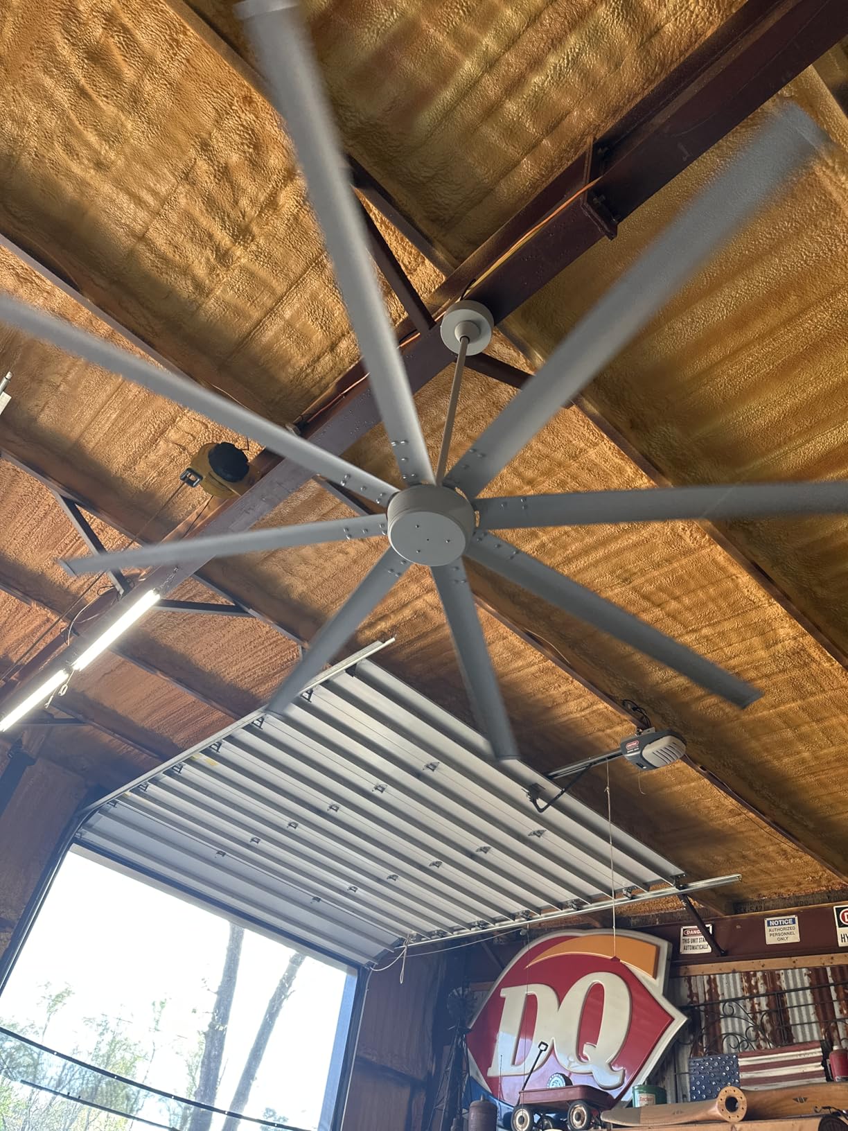 Ohniyou 96'' Industrial Ceiling Fan No Light - High CFM Large Metal Fan with 8 Aluminum Blades, Remote/APP Controlled, DC Motor, for Shop, Warehouse, Gym, Black customer photo 1