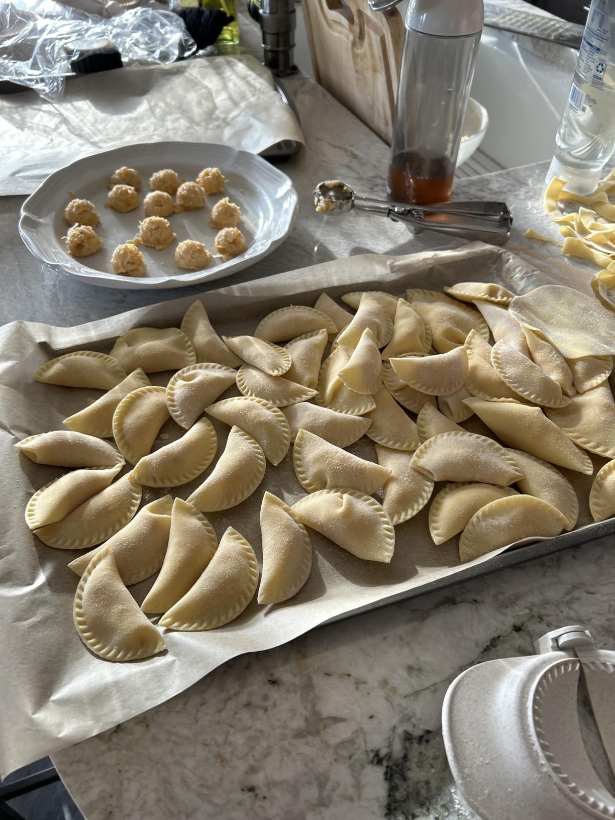 Empanada Maker Press, 6-Inch Extra Large Dumpling Maker Set with Dough Cutter, Dumpling Mold Set for Pierogi, Pastelitos, Calzone, Turnovers, Chinese Dumpling, 5 Sizes customer photo 1