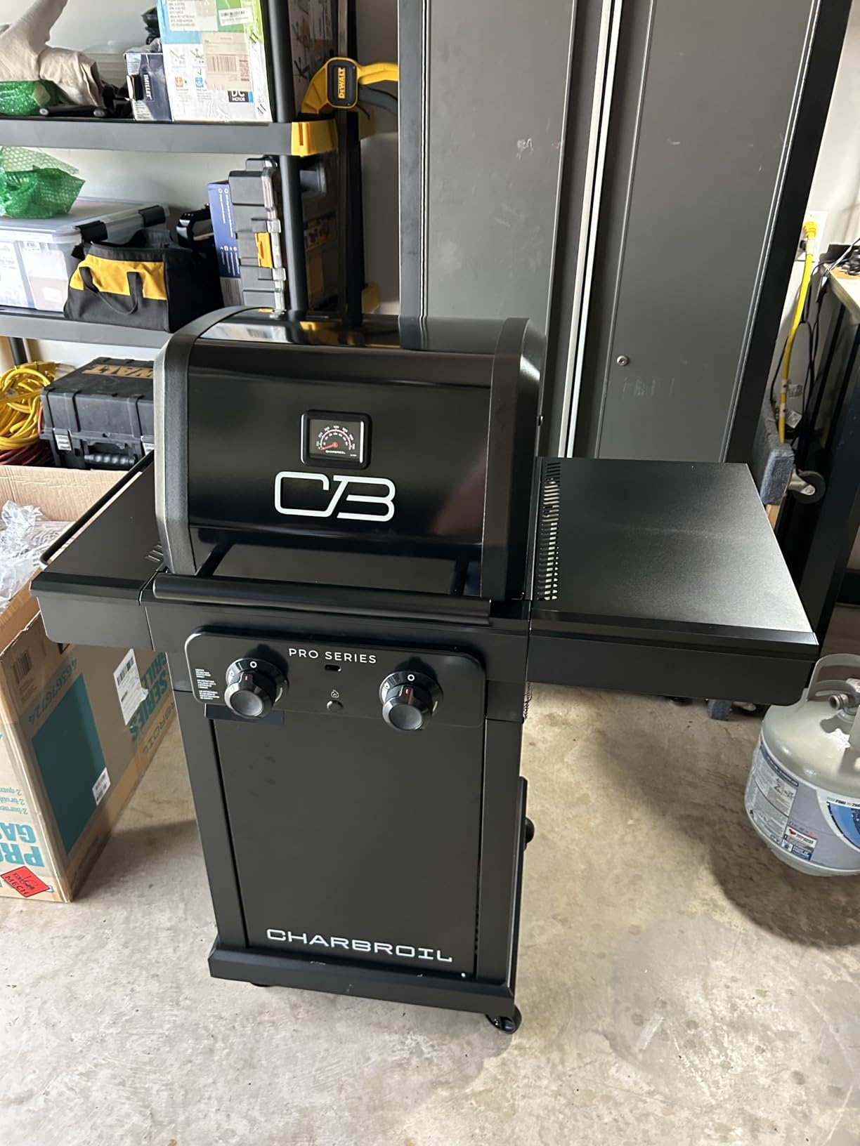 Charbroil Pro Series with Amplifire Infrared Technology 2-Burner Propane Gas Grill and Griddle Cabinet, Black - 463676724 customer photo 1