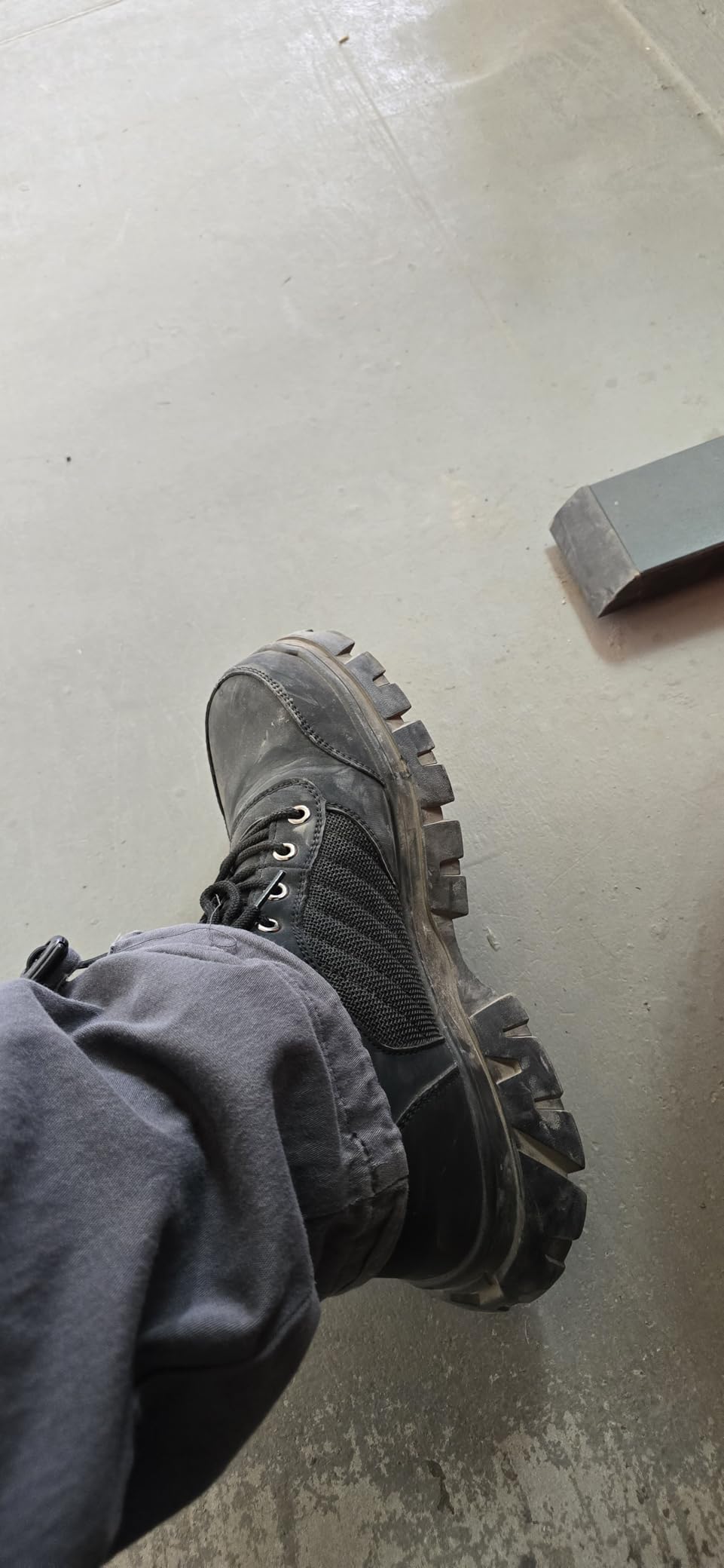 KELODON Waterproof Steel Toe Boots For Men-6 Inch Comfortable Mens Safety Work Boots Indestructible Steel Toe Shoes Lightweight Non Slip Puncture Resistant Industrial Construction Boot customer photo 1
