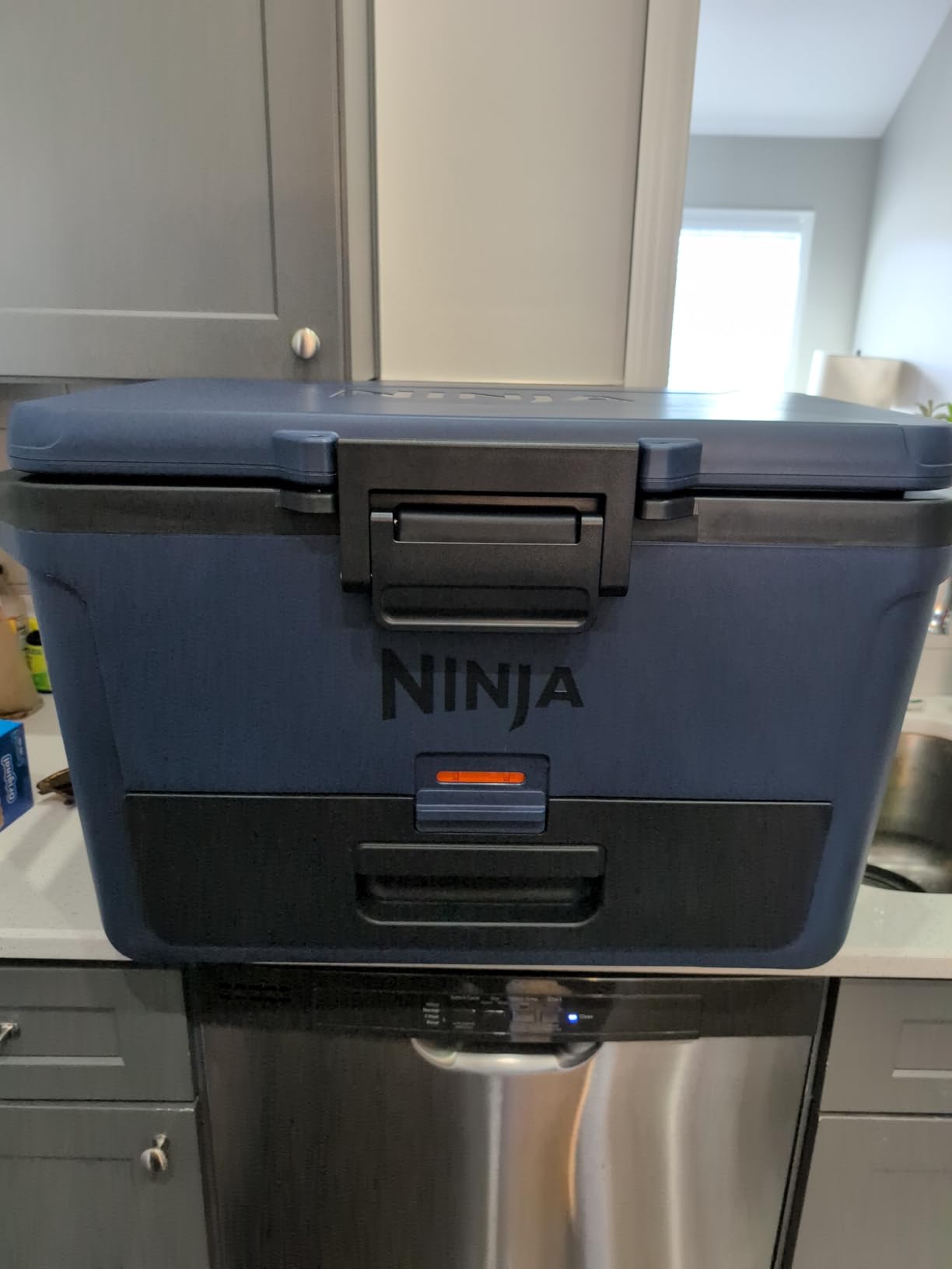 Ninja FB151BL FrostVault 50qt Hard Cooler with Dry Zone, Integrated Fridge-Temp Dry Storage Drawer, Premium Heavy-Duty Insulated Cooler, Keeps Ice for Days, Lakeshore Blue customer photo 1