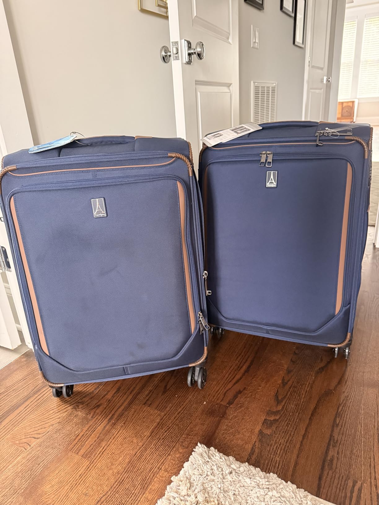 Travelpro Crew Classic Lightweight Softside Expandable Checked Luggage, 8 Wheel Spinner Suitcase, TSA Lock, Men and Women, Checked Medium 25-Inch, Patriot Blue customer photo 1