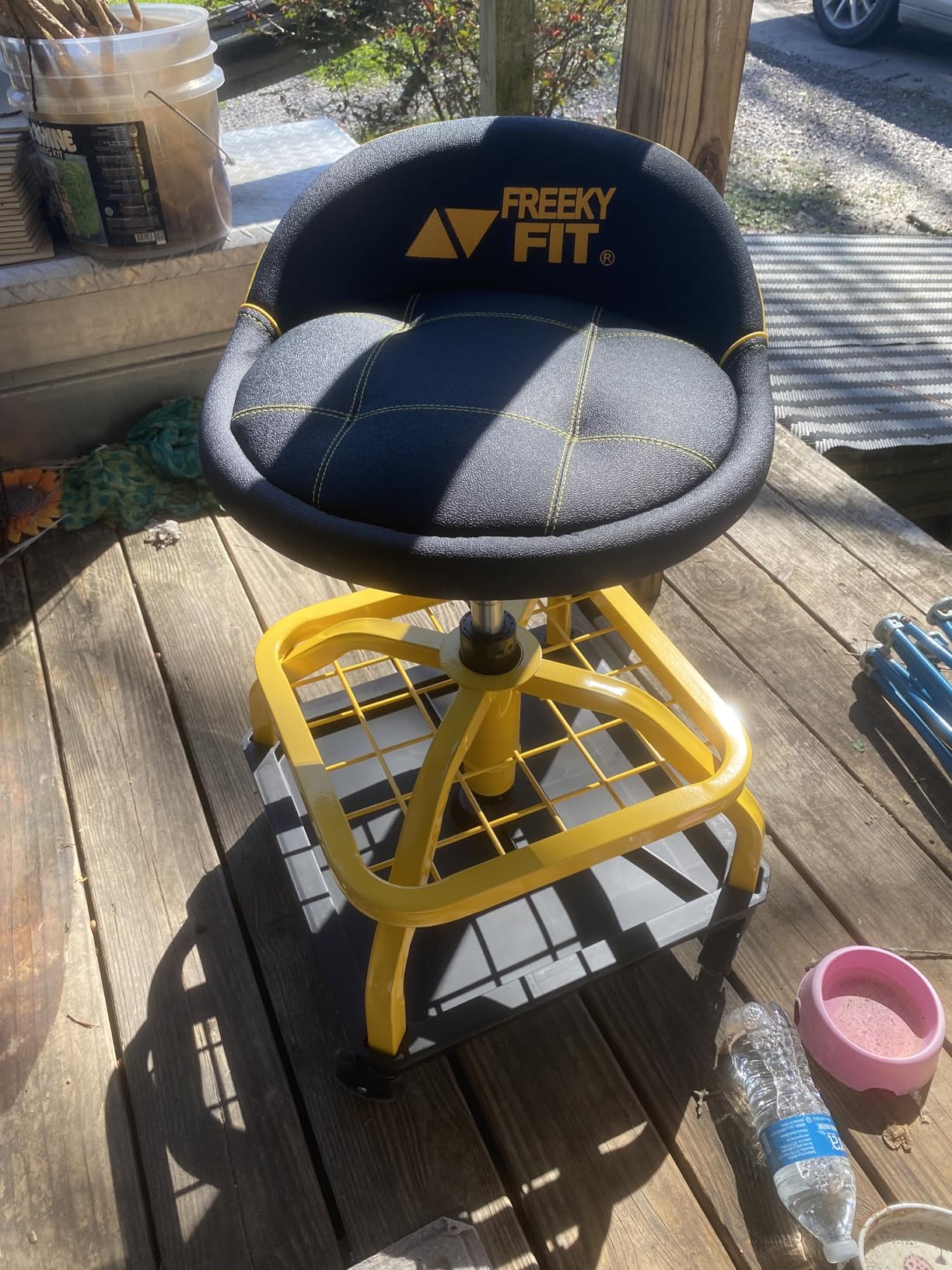 Rolling Shop Stool with Wheels, Garage Work Mechanic Stool with Backrest, Roller Mechanic Chair, Adjustable Height, 360° Swivel, Tool Tray Storage, 330 LBS Capacity, Heavy Duty, Yellow customer photo 1