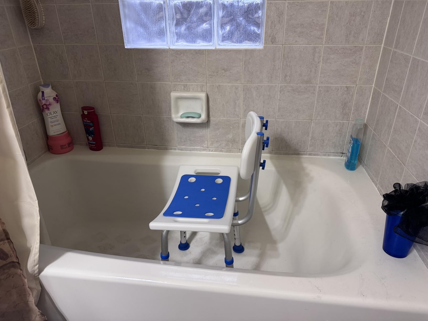 HOMLAND Shower Chair for Inside Shower with Removable Back, 400 lbs Heavy Duty Bath Seat for Bathtub, Safety Bath Stool for Seniors and Disabled customer photo 2