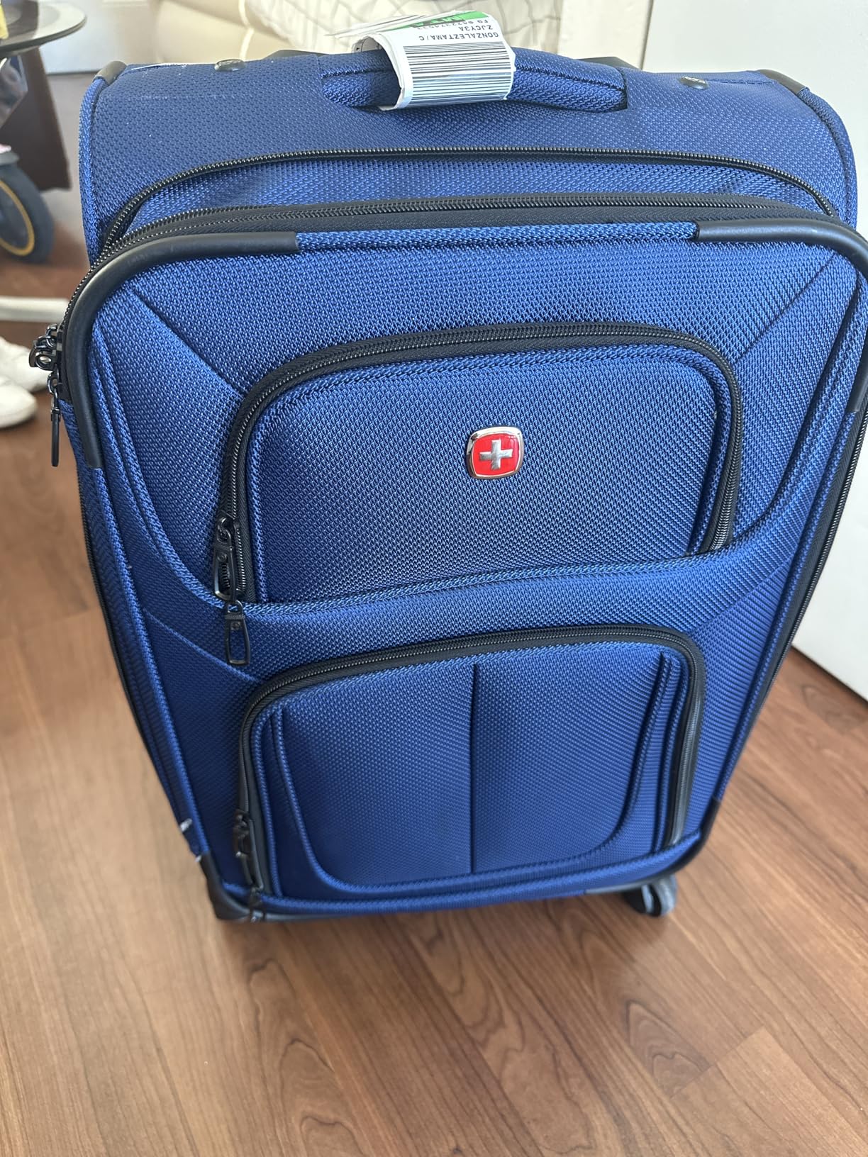 SWISSGEAR Sion Softside Expandable Spinner Luggage Durable Lightweight Travel Suitcase, Evergreen, 3-Piece Set (21/25/29) customer photo 2