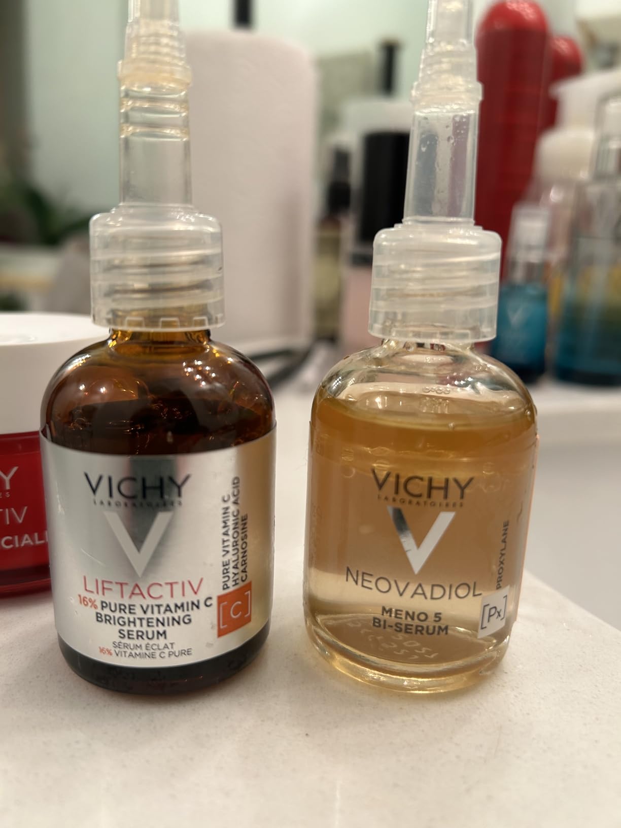 Vichy LiftActiv Vitamin C Serum For Face, Brightening Serum With Pure Vitamin C + Hyaluronic Acid + Vitamin E, Reduces Fine Lines, Smooths Skin Texture, Improves Radiance, Anti Aging customer photo 2