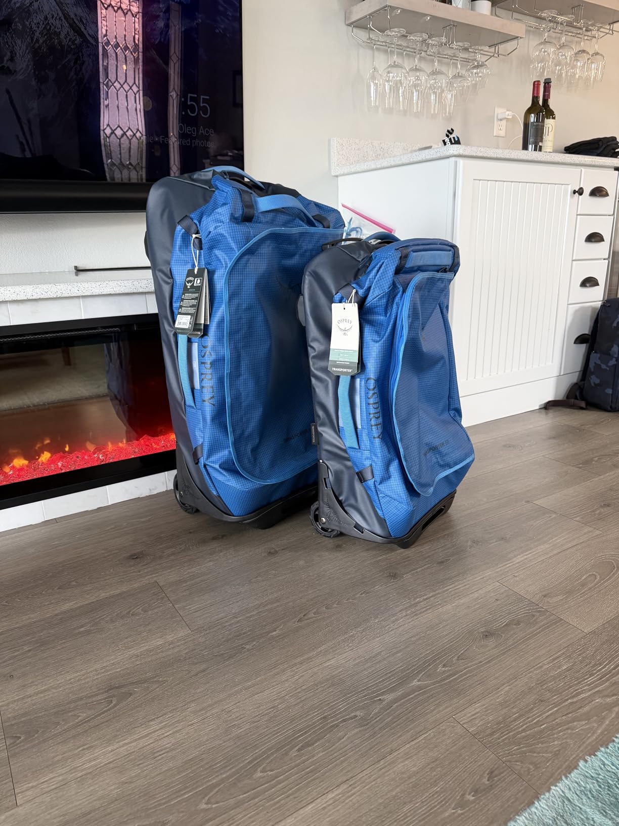 Osprey Transporter 90L Wheeled Travel Duffel Bag - Large Lightweight Rolling Suitcase for Men and Women, Blue Flame/Nocturnal Blue customer photo 2