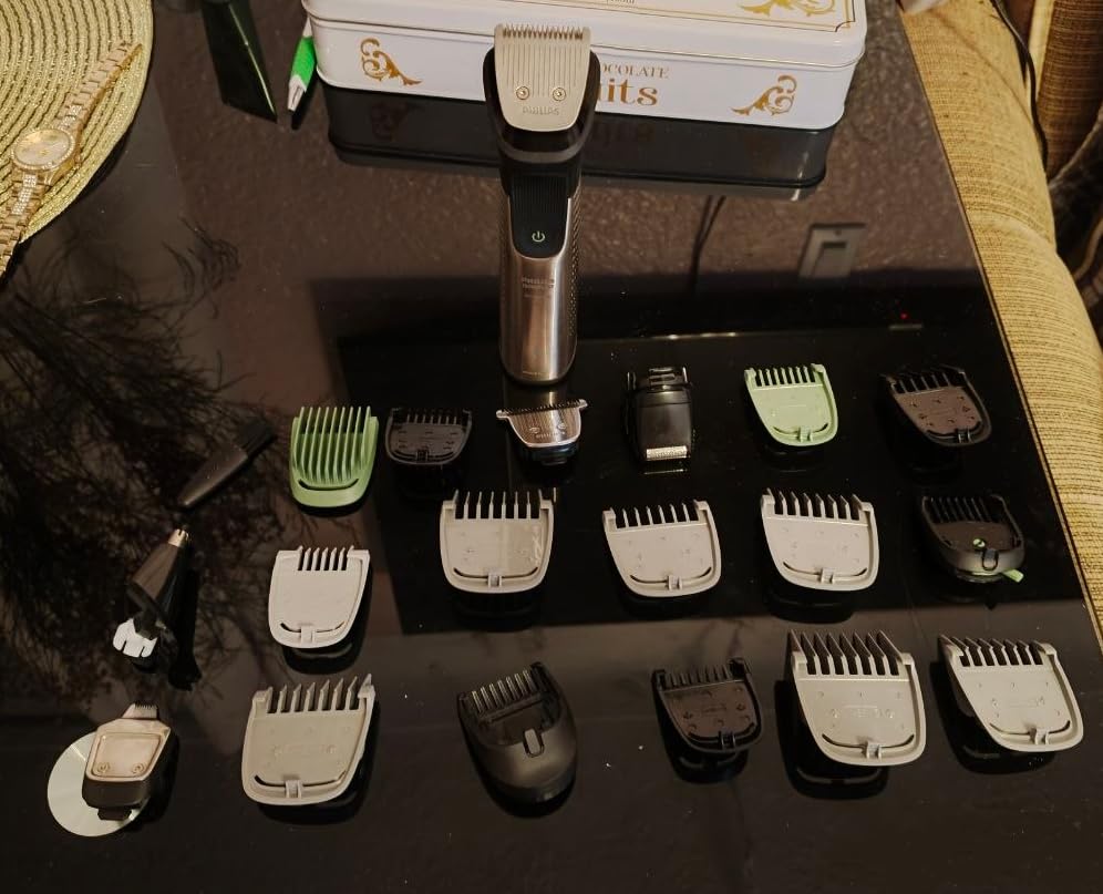 Philips All-in-One Series 7000 23-Piece Trimmer - Electric Shaver and Clipper for Face, Beard, Head & Body, Self-Sharpening Titanium Blades, MG7970/49 customer photo 1