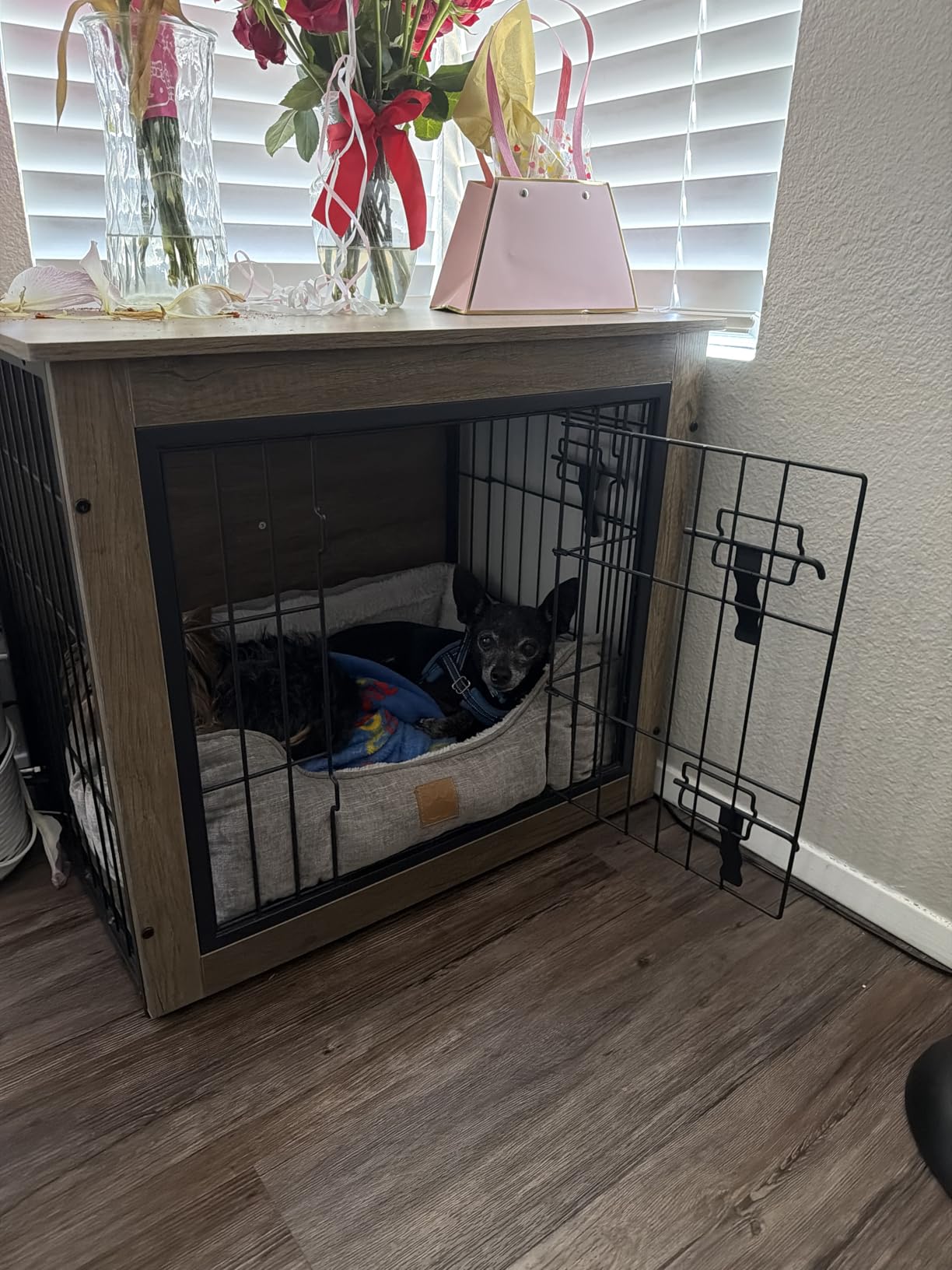 Yaheetech 32'' Dog Crate Furniture with Cushion Wooden Dog Crate with Double Doors/Adjustable Feet Side End Table for Small/Medium Dogs customer photo 1