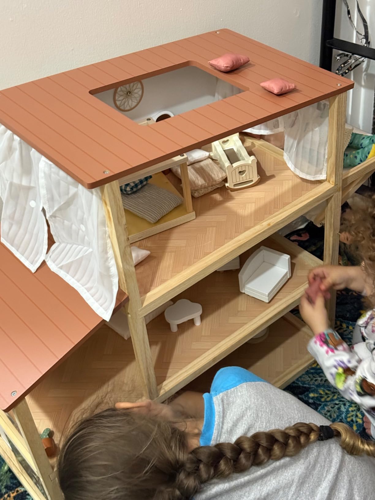 ROBUD Doll House - Wooden Bohemian Dollhouse with Realistic Design, Includes 37 Pieces of Furniture & Accessories for Kids Ages 3+ customer photo 2