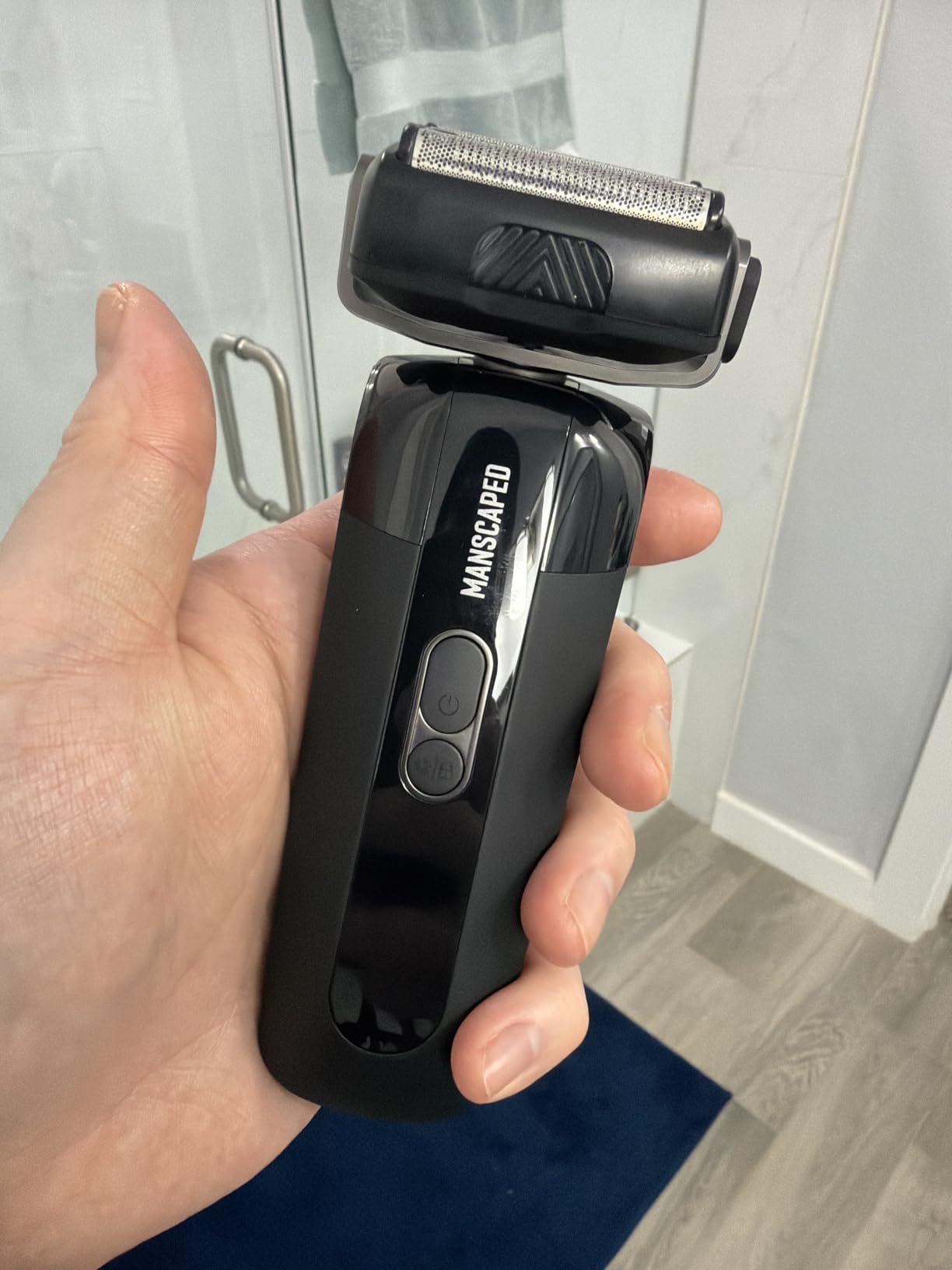 MANSCAPED® The Chairman™ PRO Men's Electric Foil Face Shaver - Two Interchangeable Blade Heads, SkinSafe® Four-Blade Foil & Stubble Trimmer, USB-C Wireless Compatible Charging, Gentle on Neck customer photo 1