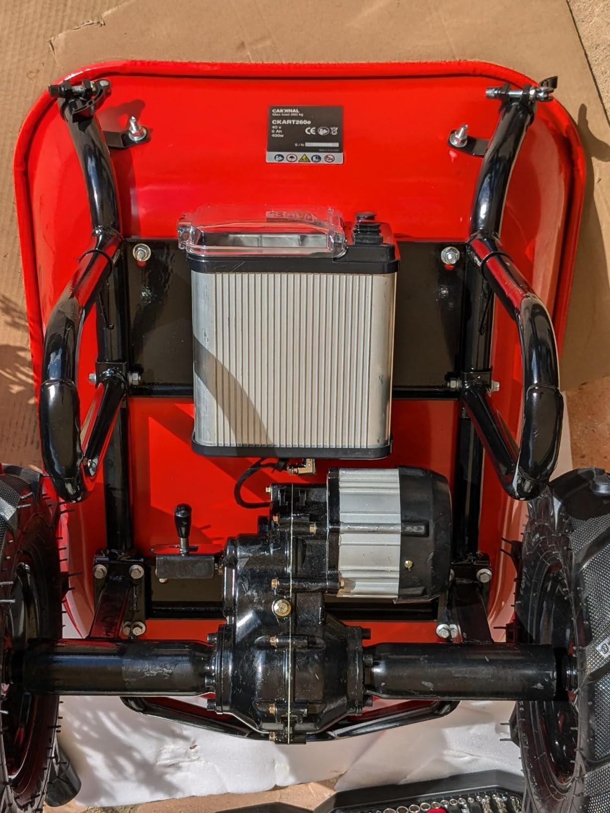 Electric Utility Cart 40V Battery-Powered Wheelbarrow 570-lb. Bucket Capacity customer photo 1