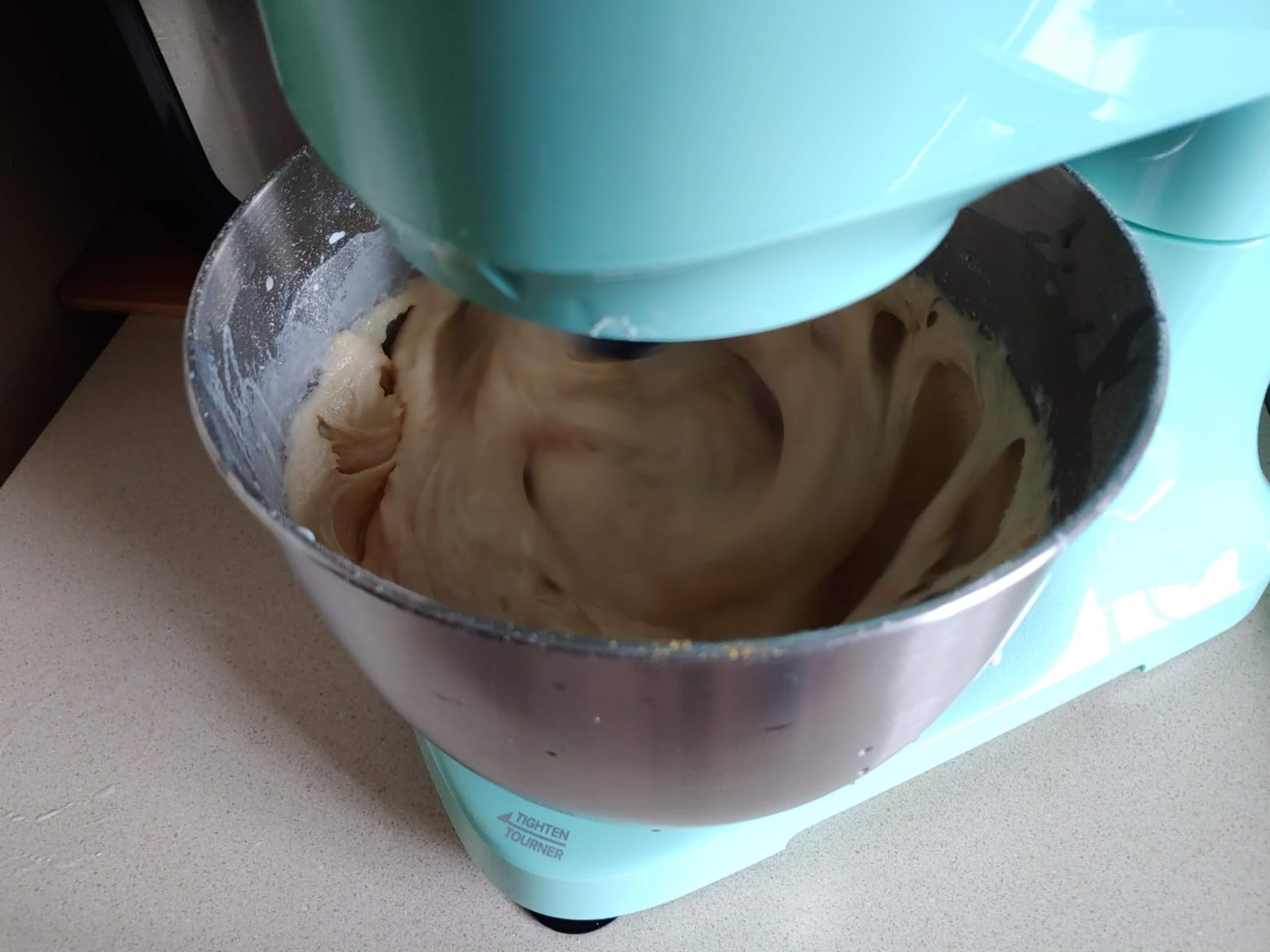 Dash 3.5QT Tilt-Head Stand Mixer - Electric Stand Mixer with Stainless Steel Bowl and Splash Guard For Baking, Cream, 3.5-Quart customer photo 1