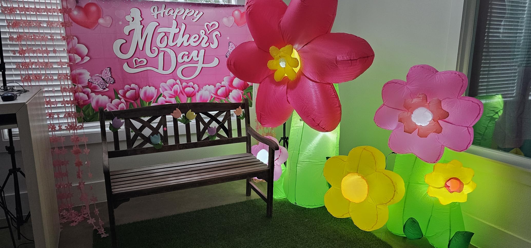 KOOY 6FT Spring Easter Inflatable Flowers Outdoor Decoration Multi-Colored Blow up Flowers Decorations, Built-in LED Lights for Spring Summer Easter Outdoor Garden Lawn Yard Party customer photo 2