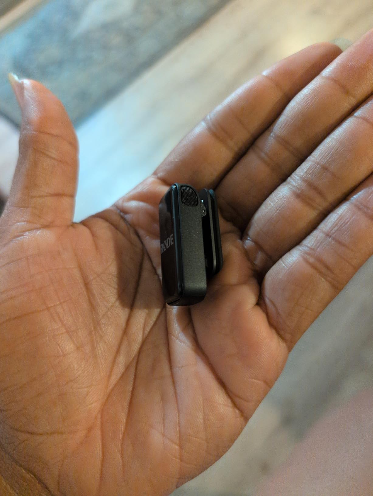 RODE Wireless Micro - Compact Wireless Microphone, Two Mics with Charge Case for Smartphone Content Creation - USB-C, Black customer photo 2