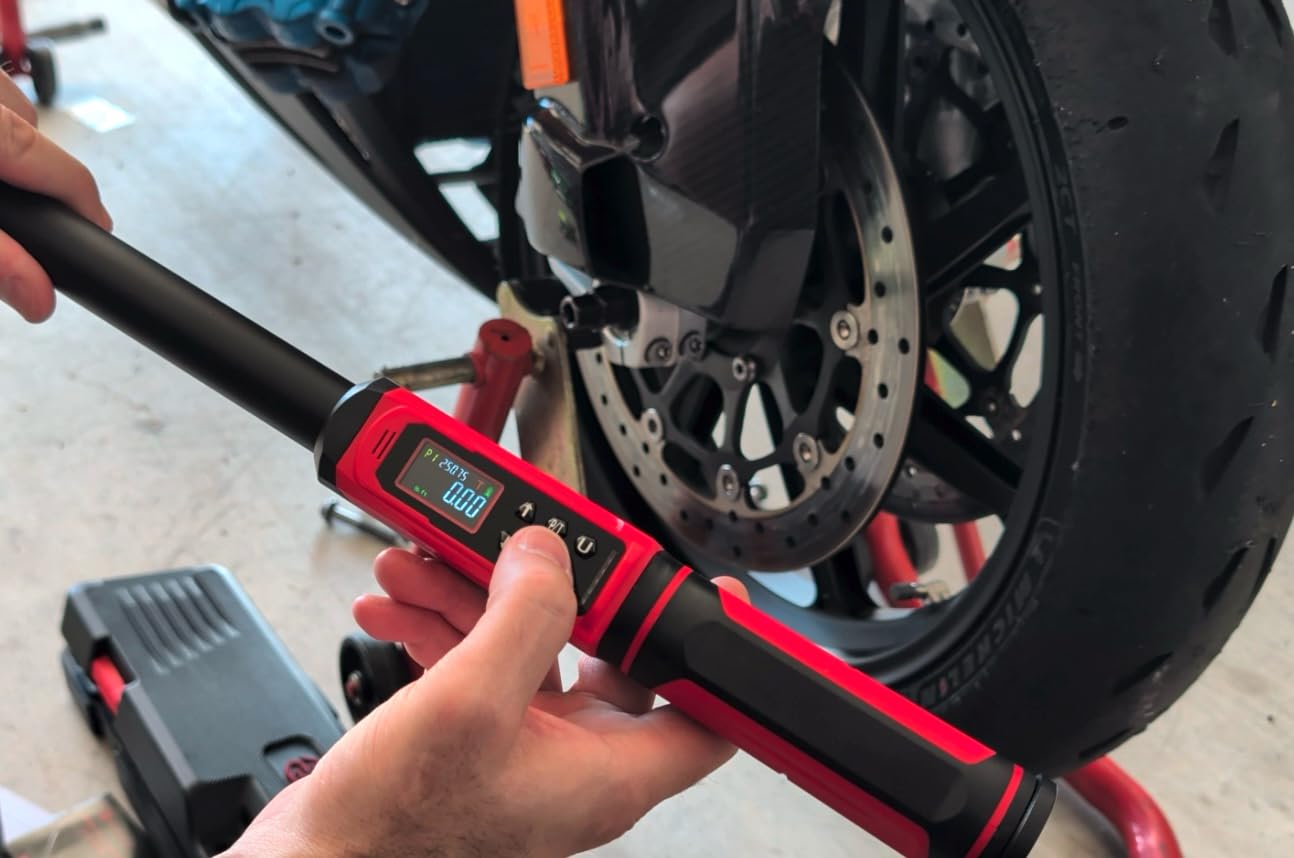 SUERCUP 3/8-inch Digital Torque Wrench(1.5-99.6Ft.Lb/2-135Nm) ±1% Accuracy Digital Torque Wrench with Vibration, Buzzer,LED Notification and Five Units of Measure, for Motorcycle, Auto Repair customer photo 2