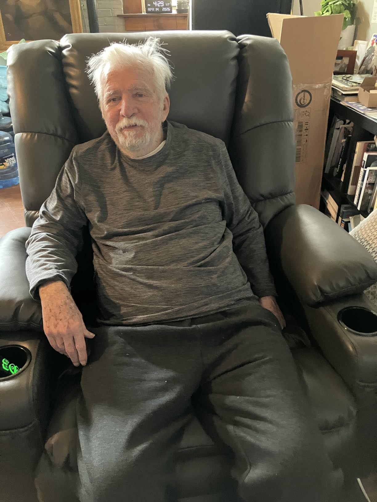 MCombo Big Man Power Lay Flat Lift Chair, Oversized Triple Motor Power Lift Recliner with Massage & Dual Heating, Adjustable Headrest, Faux Leather R7635 (Dark Brown, Large-Oversize) customer photo 1