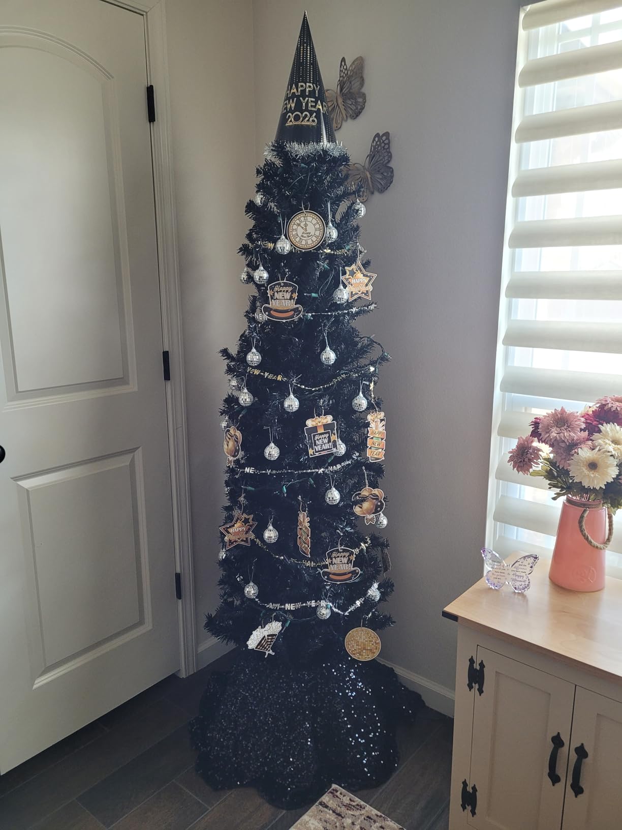 Best Choice Products Unlit Pencil Christmas Tree, 9ft Premium Artificial Tree, Realistic Spruce Holiday Decor w/ 1,298 Branch Tips, Metal Base customer photo 2
