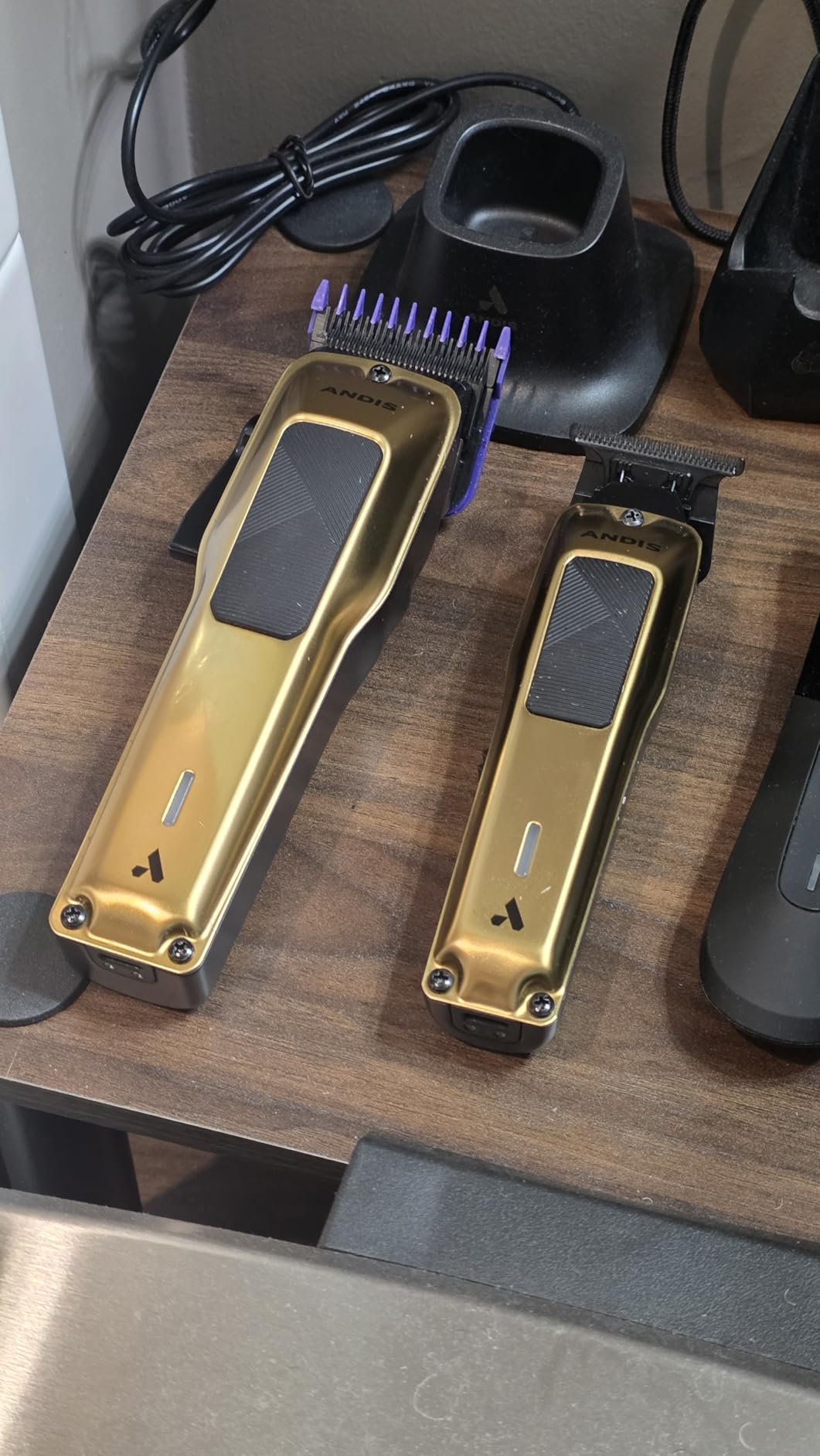 562312 Phenom Corded/Cordless Hair Clipper, Phaze Blade, Gold | Brushless motor at 7,000 SPM, adjustable detachable blade, USB-C charging, cordless hair clipper customer photo 2