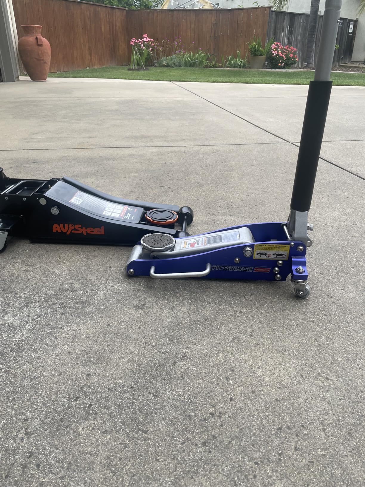AV Steel Low Profile Floor Jack 3 Ton (6600 lbs), Heavy Duty Hydraulic Jack with Dual Pistons Quick Lift Pump, Lifting Range 3-1/8