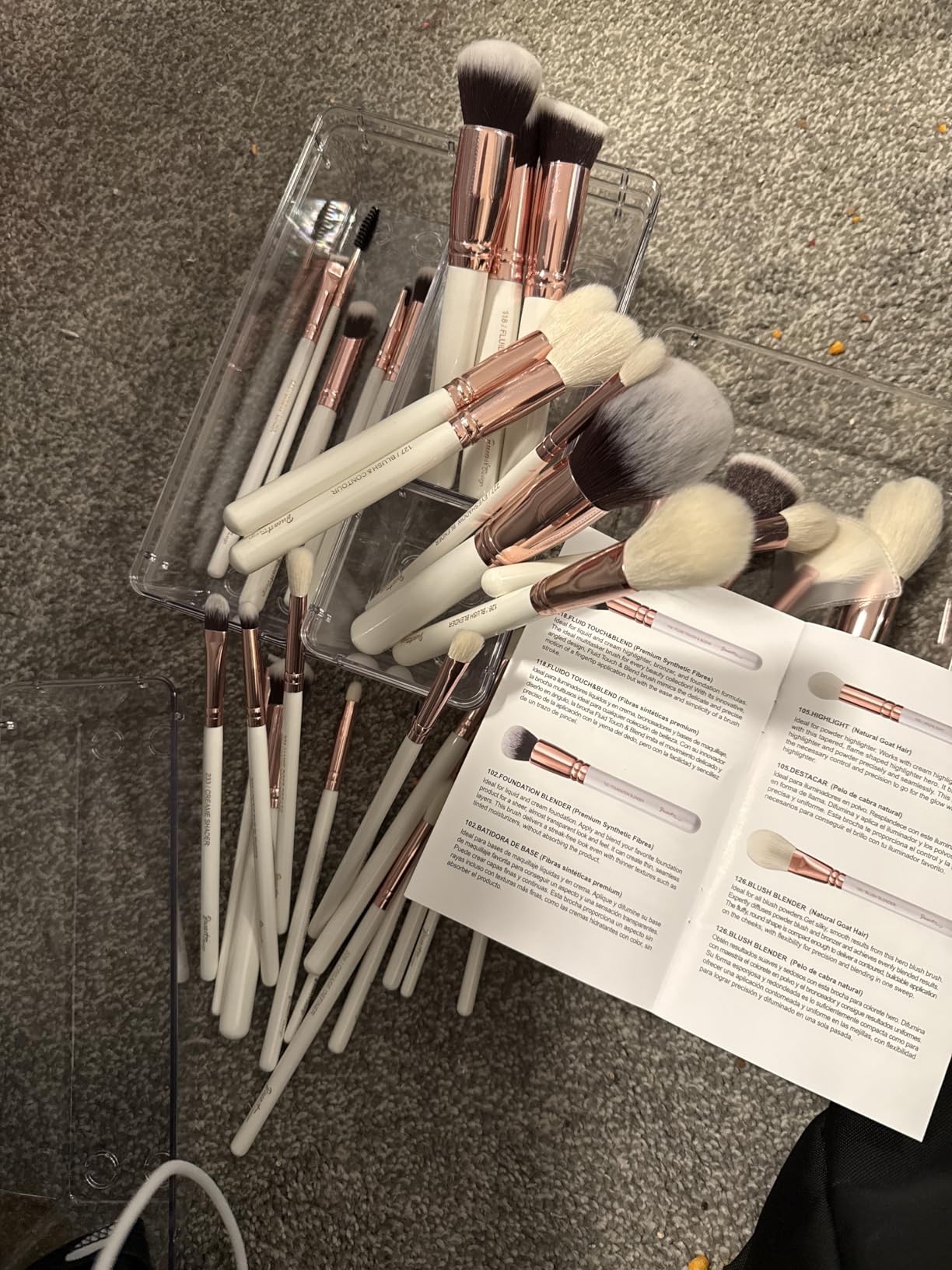 Pro makeup Artist Brushes Set 32Pcs Luxury Goat Hair Horse hair Makeup Brush Set eye and face brushes for every possibility By Bueart Design customer photo 1