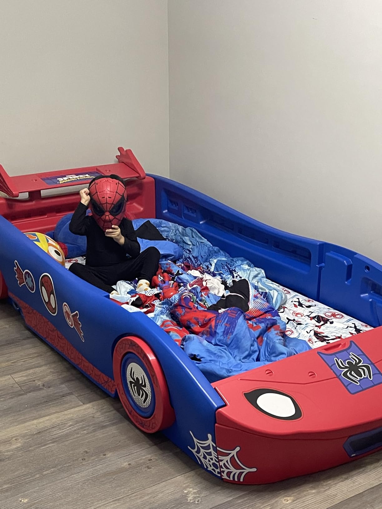 Delta Children - Spidey and His Amazing Friends Web Crawler Race Car Twin Bed customer photo 1