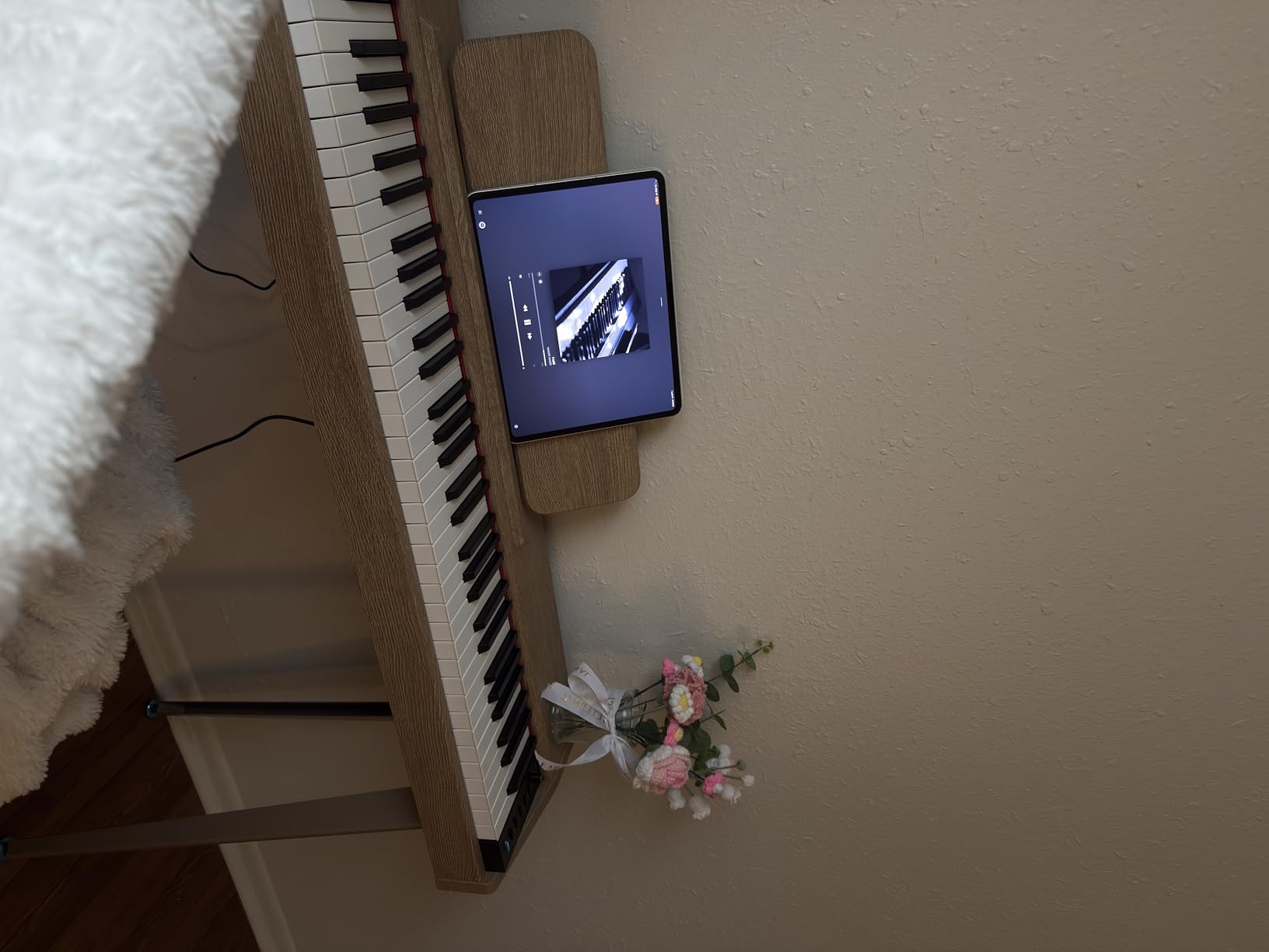 Donner OURA S100 Digital Piano with 88 Key Graded Hammer Weighted Keyboard, Bluetooth, 3 Pedal, Full Size customer photo 2