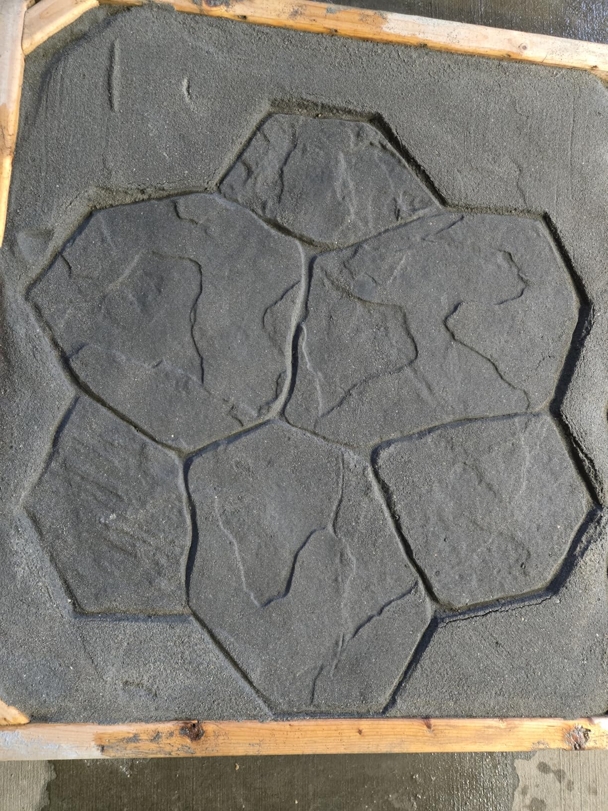 Notched Slate Concrete Stamp | Decorative Tile Pattern Polyurethane Texturing Mats, Realistic Detail, 30