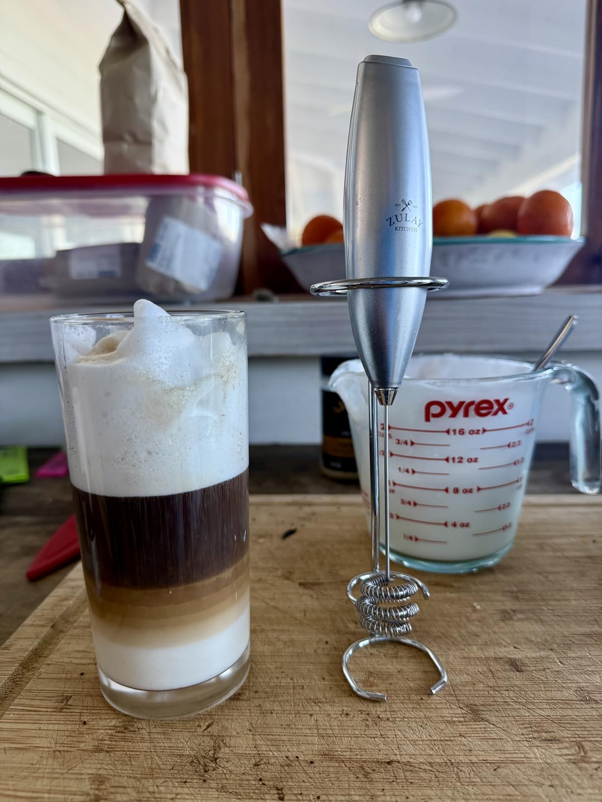Zulay Kitchen Powerful Milk Frother Wand With Duracell Batteries - Ultra Fast Handheld Drink Mixer - Electric Whisk Foam Maker for Coffee, Lattes, Cappuccino & Matcha - Triple Whisk - Black customer photo 2