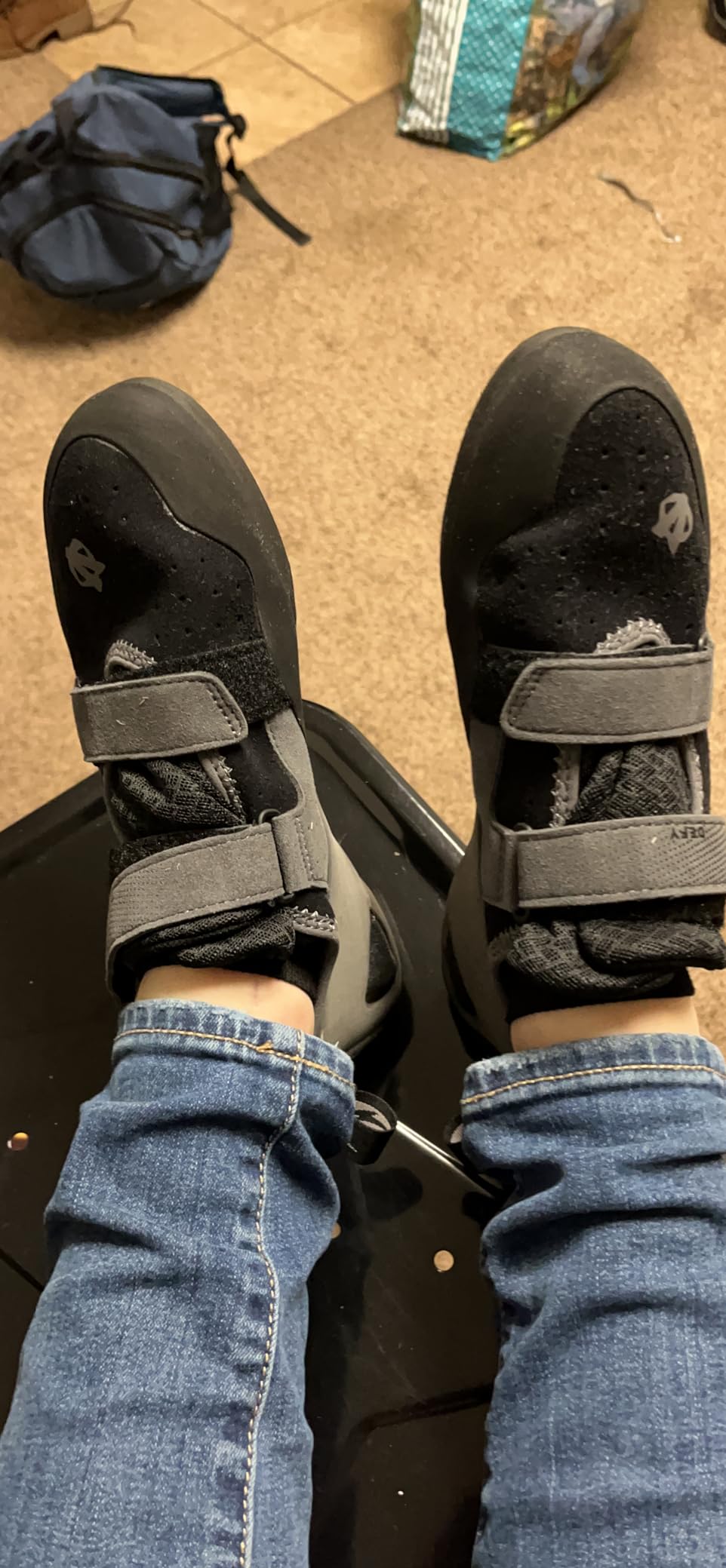Evolv Defy Rock Climbing Shoe for Entry-Level Bouldering & Indoor Climbing customer photo 2