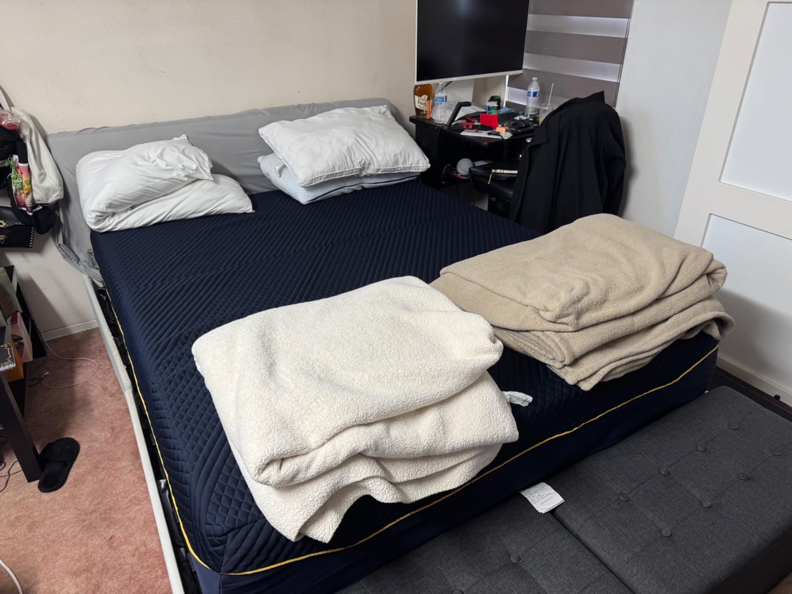 4 Inch Replace Pull Out Sofa Queen Mattress, Queen Size Sleeper Sofa Mattress, Ultra Soft Removable Cover, Non-Slip Bottom, Supportive Seat Pad for RV, Bed, Dorm 58 x 72 x 4 in. customer photo 2