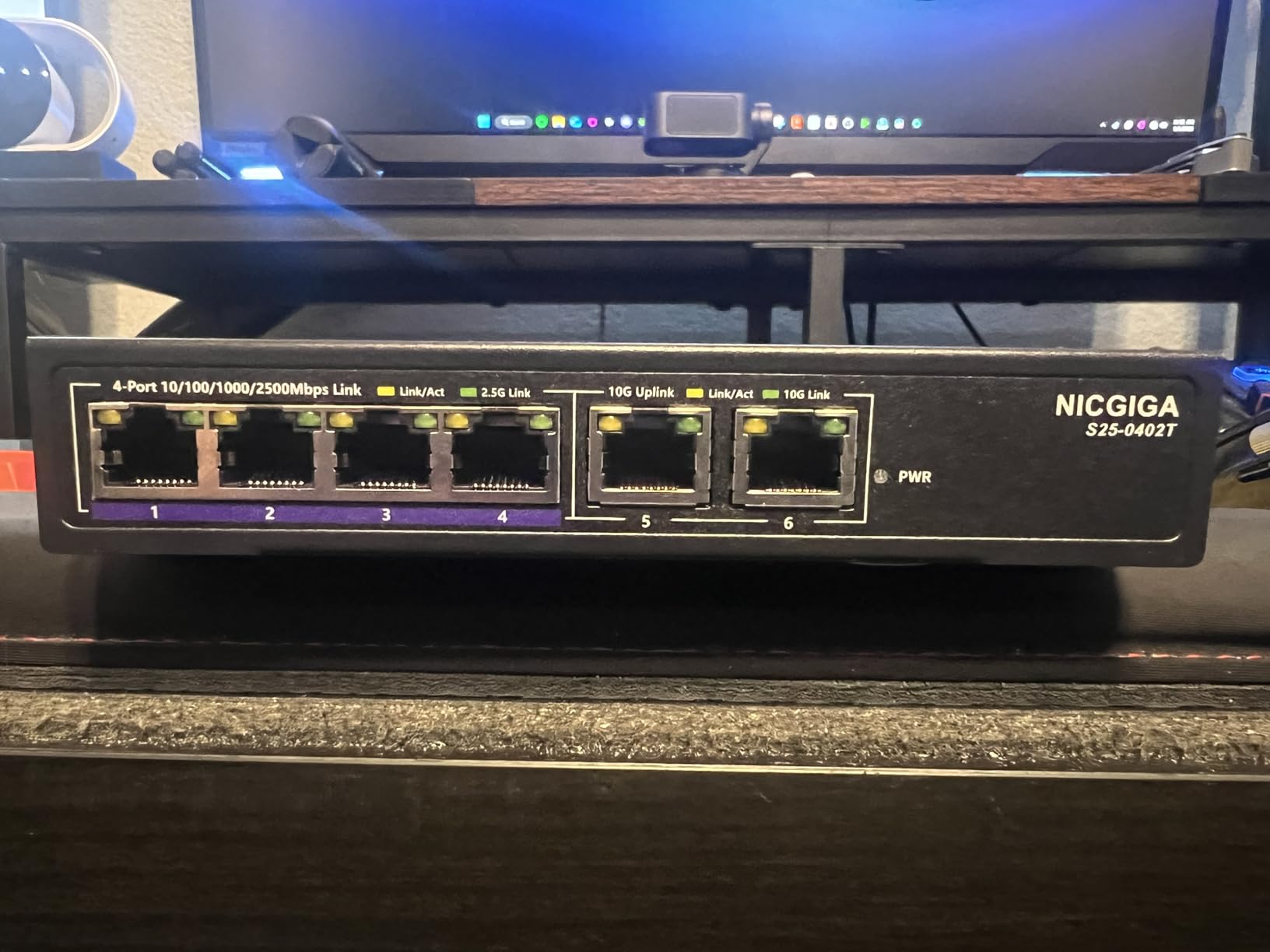 NICGIGA 6 Port 10Gbe Ethernet Switch Unmanaged with 2 x 10Gb RJ45 Ports + 4 x 2.5Gb Base-T Ports, Desktop/Wall Mount customer photo 2