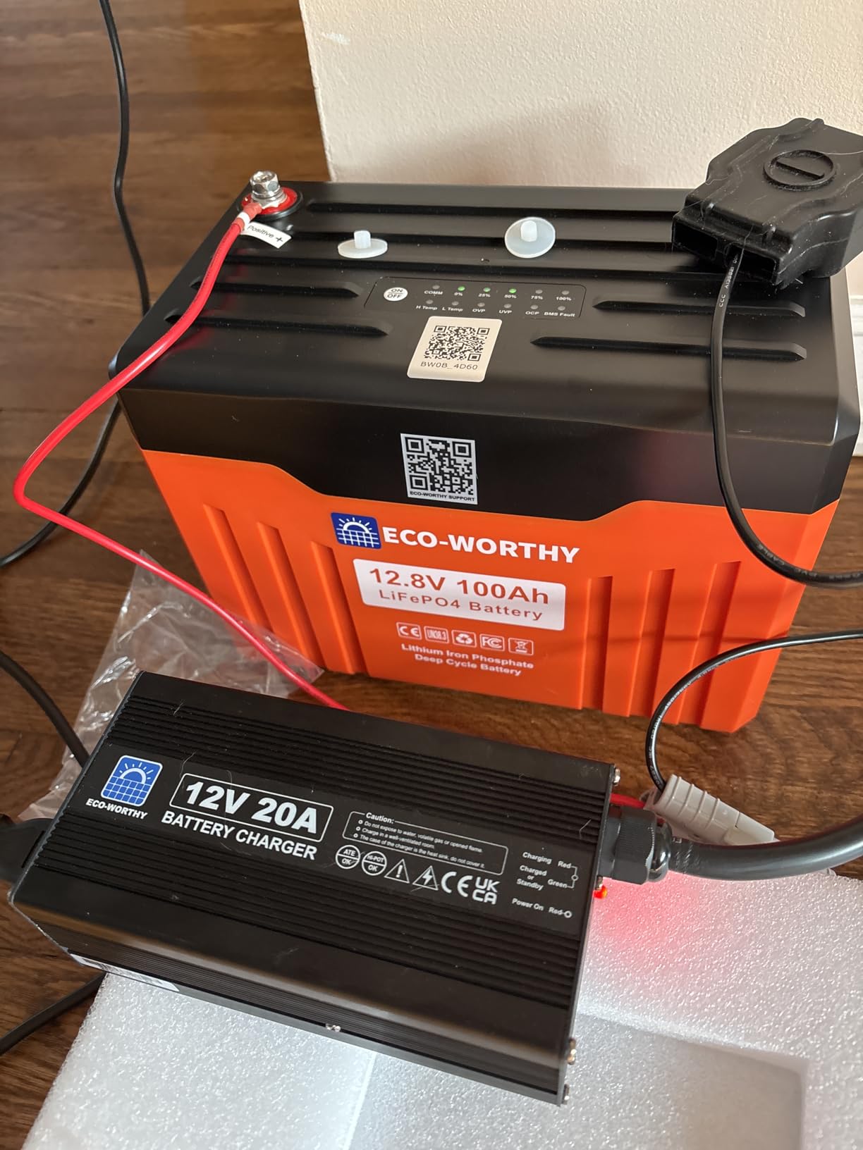 ECO-WORTHY 12V 100AH LiFePO4 Lithium Battery with SOC Display, Upgrade 2.0 with built-in Bluetooth, 100A BMS with Low-Temp Protection, Suitable for RV, Camping, Solar Off-Grid, Trolling Motor customer photo 2