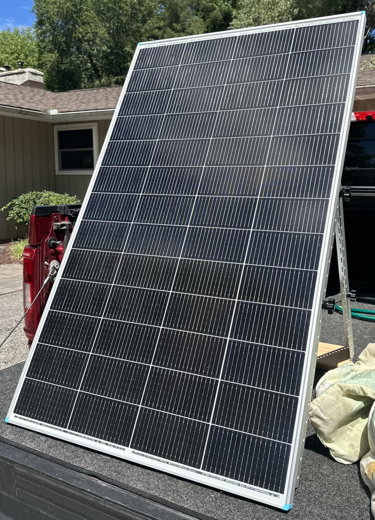 Renogy Solar Panels 200 Watt N-Type, 200W Solar Panel 16BB 25% High-Efficiency Solar Cell for 12V/24V Systems, PV Module Power Charger for Class B Van RV Marine Cabin Roof Home Farm customer photo 2