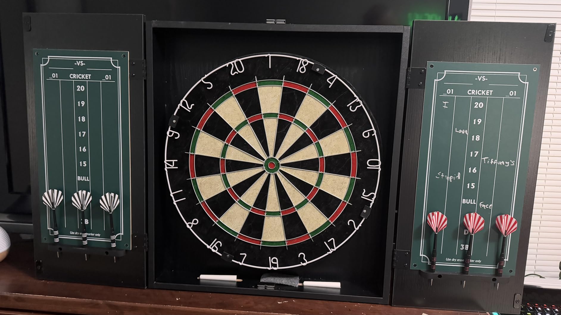 Amazon Basics Dartboard Cabinet Set, Dart Board for Adults, Regulation Size, Black customer photo 1