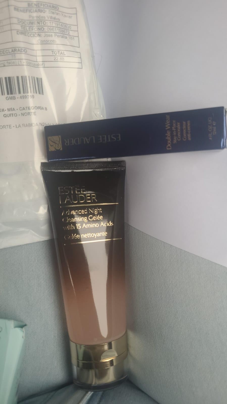 Estée Lauder Double Wear Stay-in-Place Flawless 24-Hour Concealer | Longwear | Soft Matte Finish, Medium-to-Full Coverage | Hydrating, 0.4 Fl Oz customer photo 2