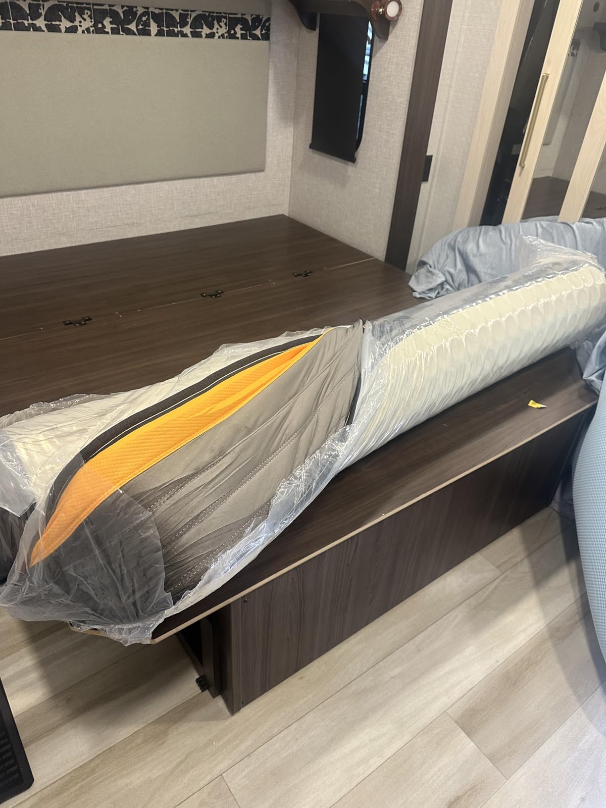 Elfreda RV King Mattress, 12 inch Pillow Top Pocket Spring Hybrid, Memory Foam, Medium Firm customer photo 1