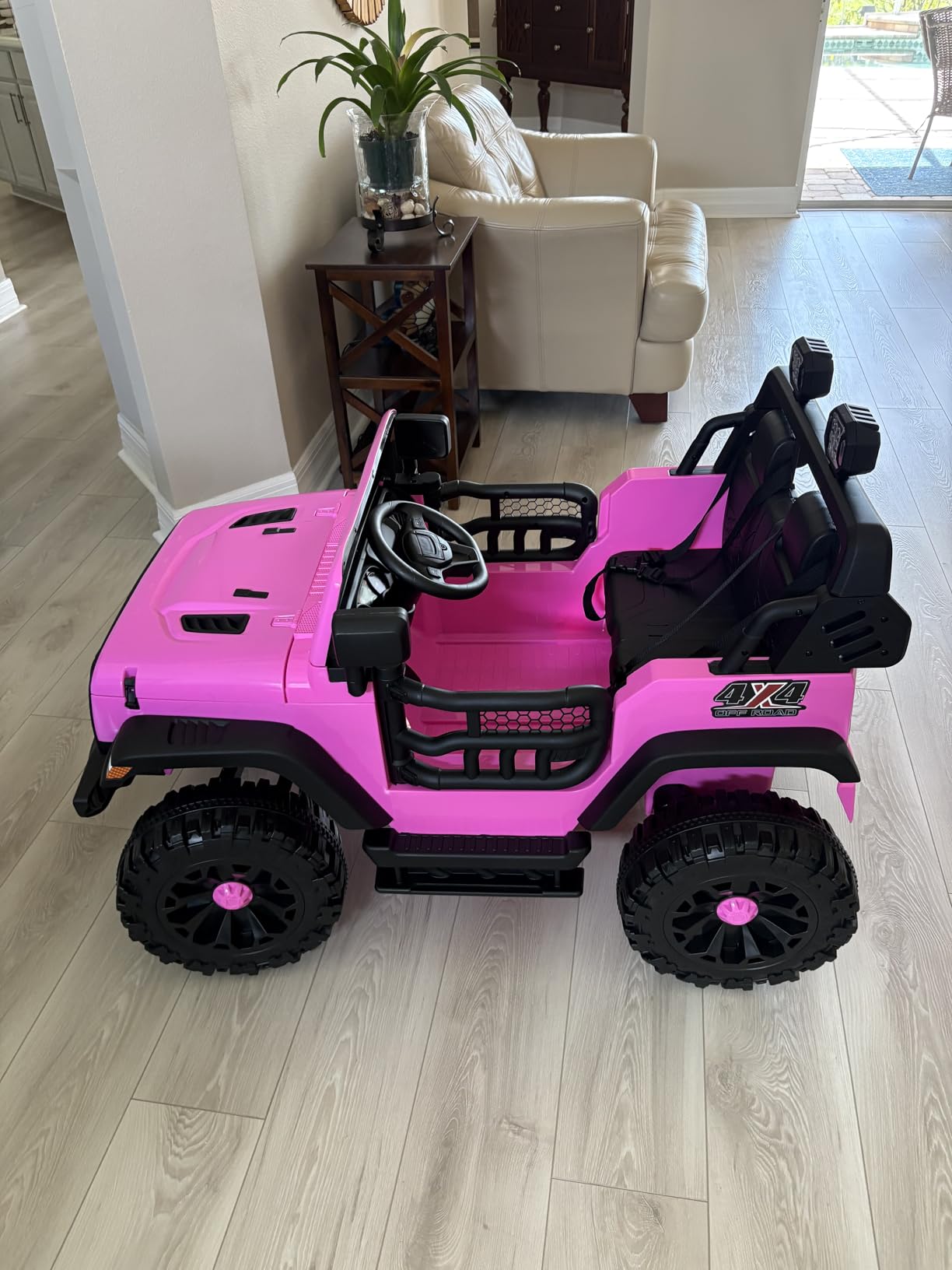 Outfunny 2 Seater Ride on Car Toy, 24V 4WD Electric Car for Kids 4-8 with Remote Control, 4x200W Motors, Capacity 150 lb - Blue customer photo 1