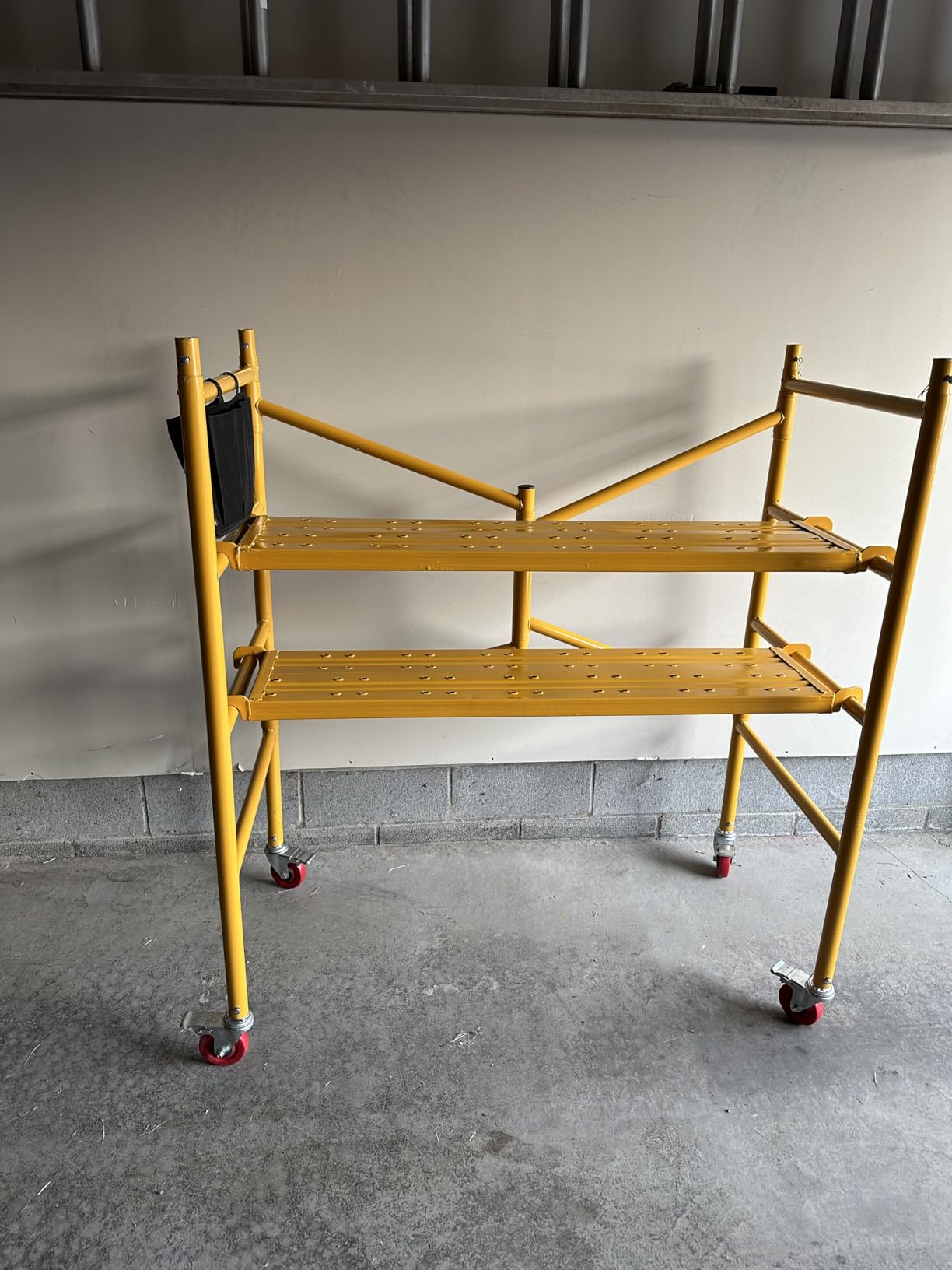 LEADALLWAY Portable Rolling Scaffolding Platform 4 Foot High Mobile Baker Scaffolding 770 LBS Capacity with Locking Wheels and Tool Bag, Red customer photo 1