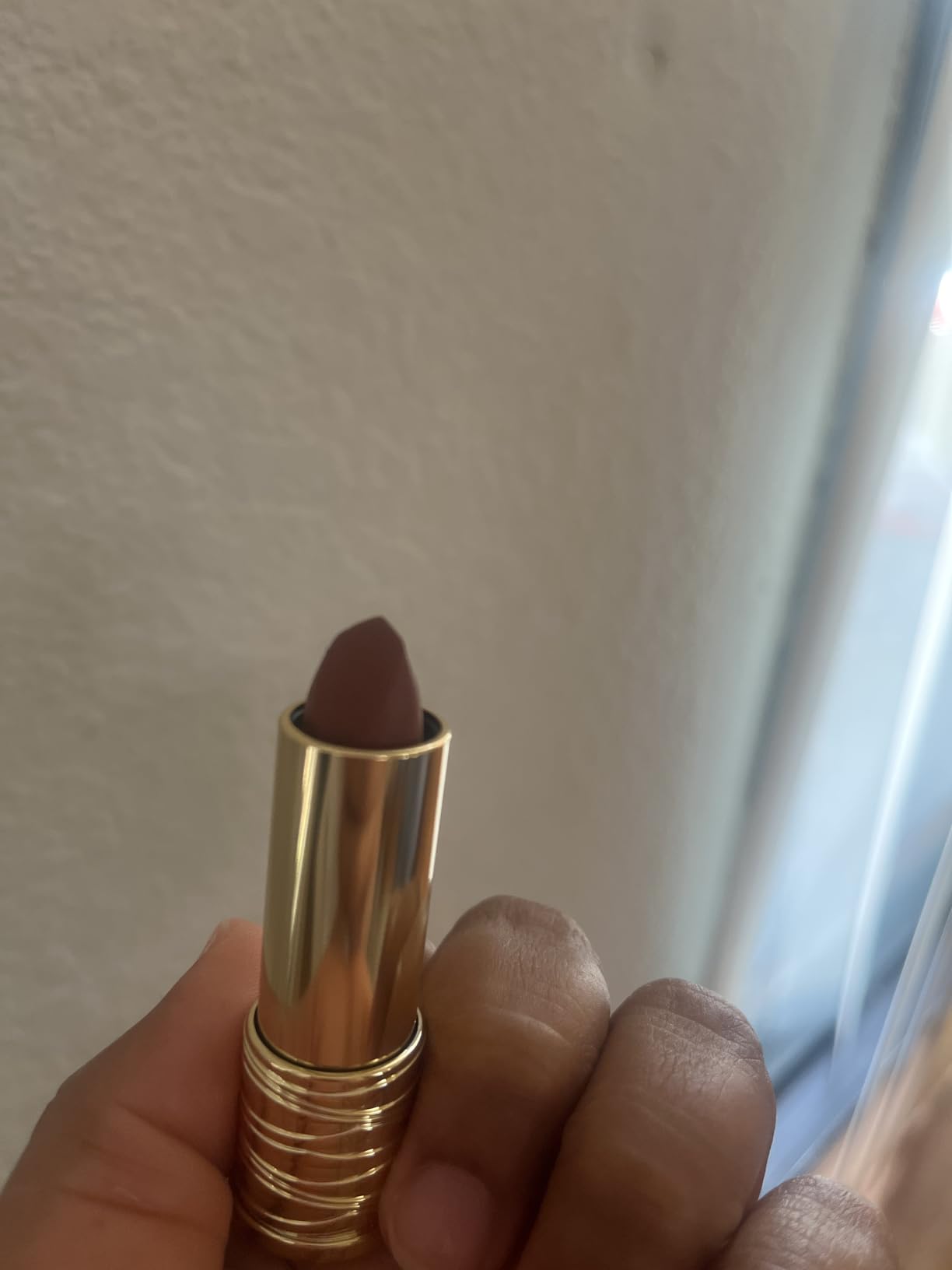 Lancome L'Absolu Rouge Intimatte Hydrating Matte Lipstick - Buildable & Lightweight Formula with a Soft Matte Finish - Up To 24HR Comfort customer photo 1