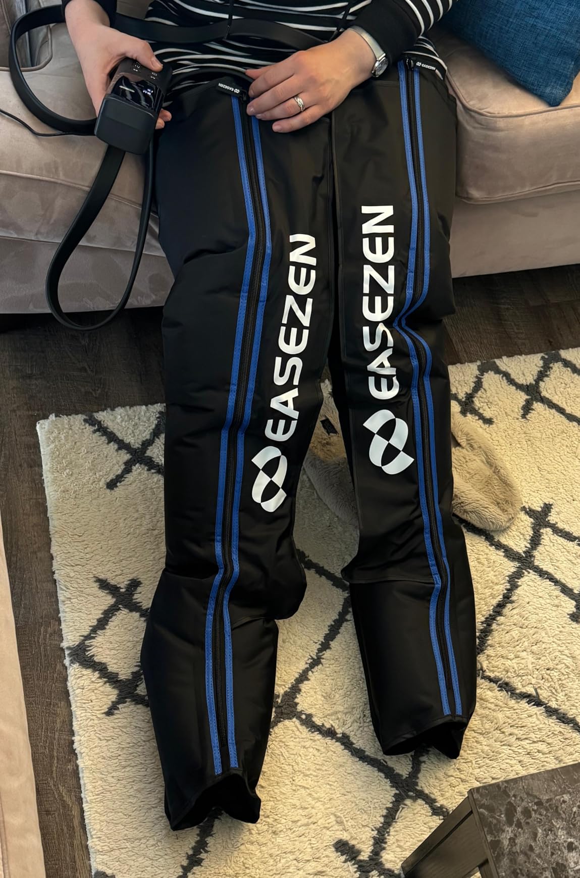 EaseZen Leg Compression Massager for Circulation and Pain Relief, Leg Recovery Compression System for Fast Recovery of Foot, Calf and Thigh customer photo 1