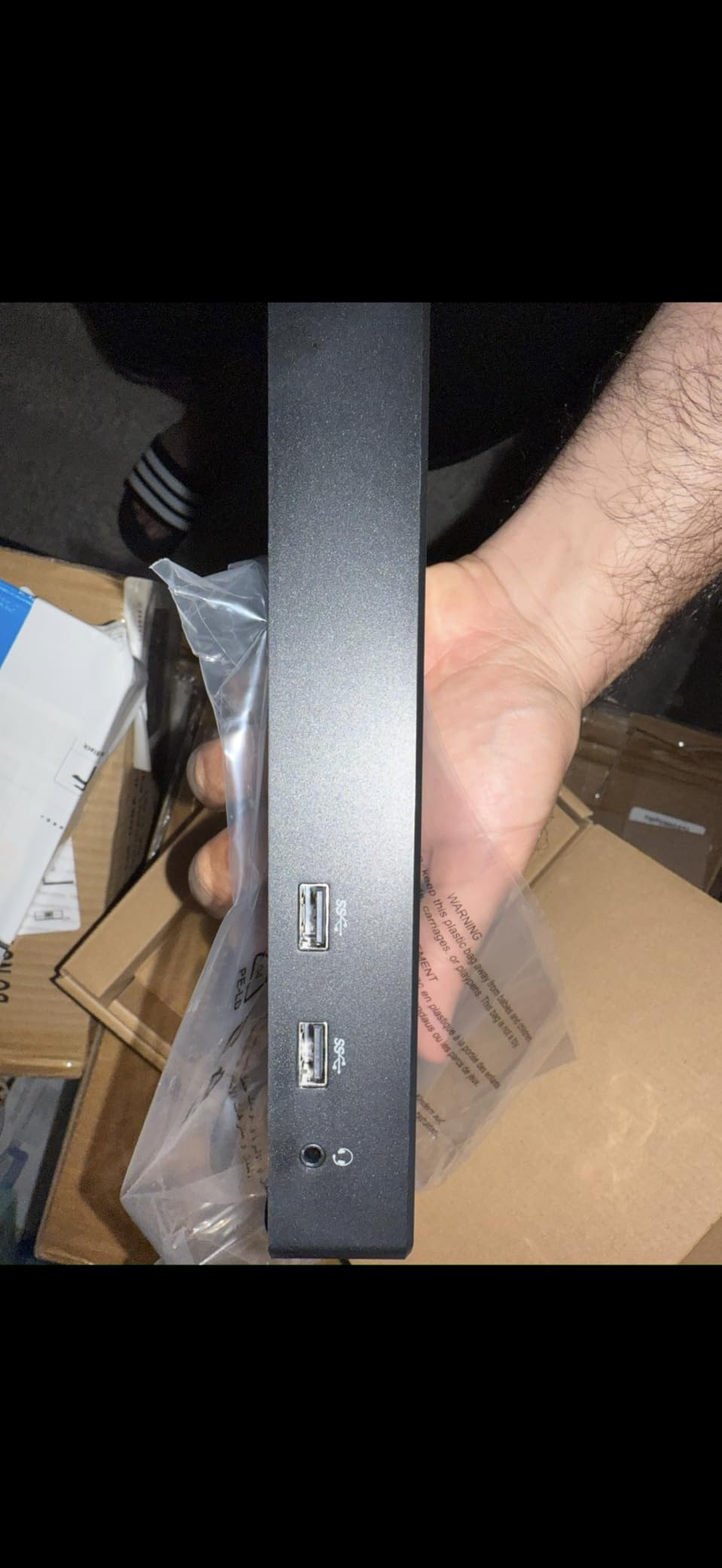 Kensington SD4760P 11-in-1 USB-C Docking Station Triple Monitor DisplayLink Docking Station, 3xHDMI, 100W Charging for Laptop, 6xUSB A, Ethernet, Audio, for Mac and Windows (K33622NA) customer photo 1