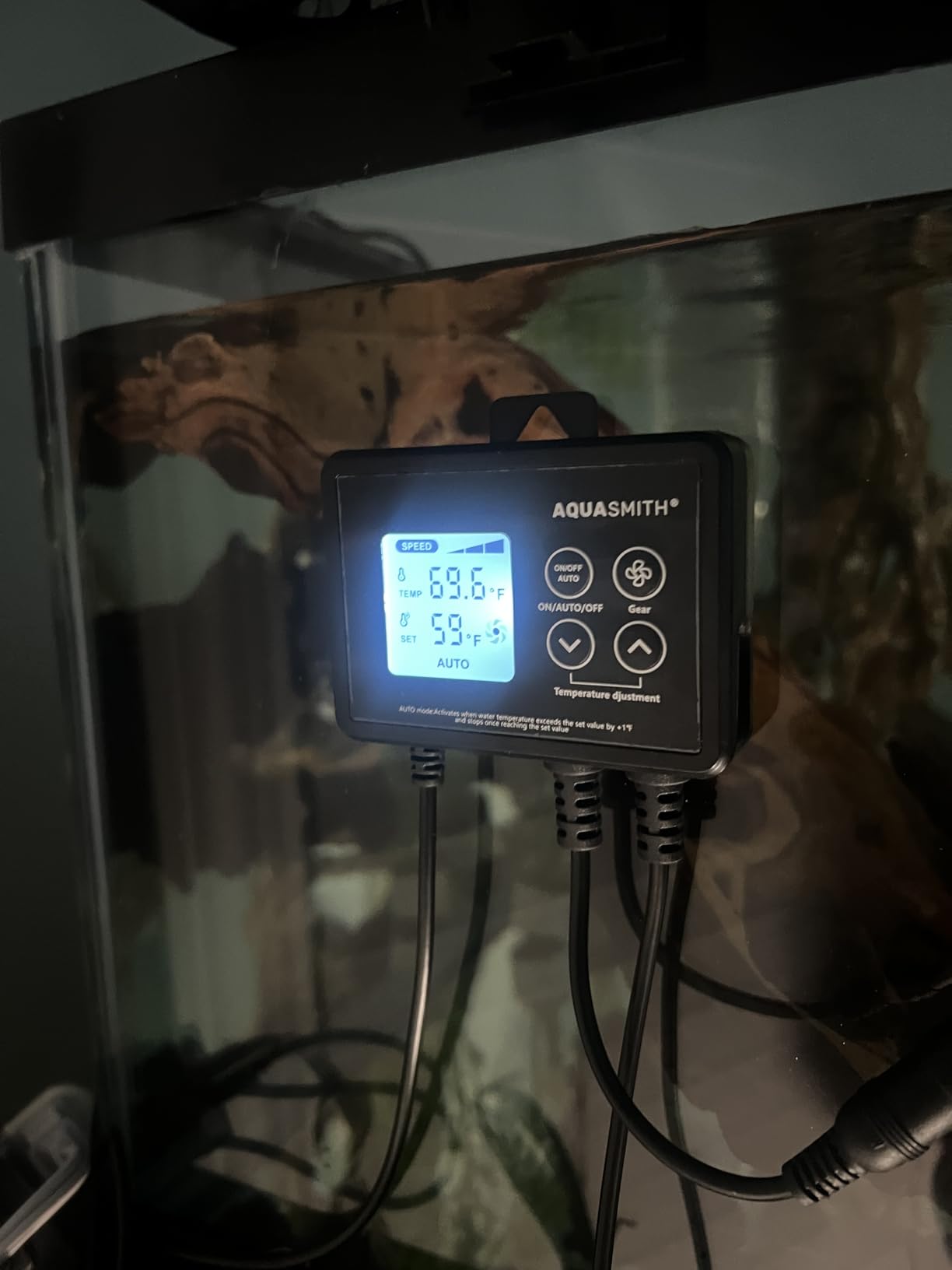 AQUASMITH Aquarium Chiller Fan, Fish Tank Cooler with Temperature Control, Minimum Setting 59℉, Auto Start/Stop, Refrigeration Effect 3-7℉, 3-Speed Modes, for Axolotl Seawater Freshwater Coral Grass Tank customer photo 1