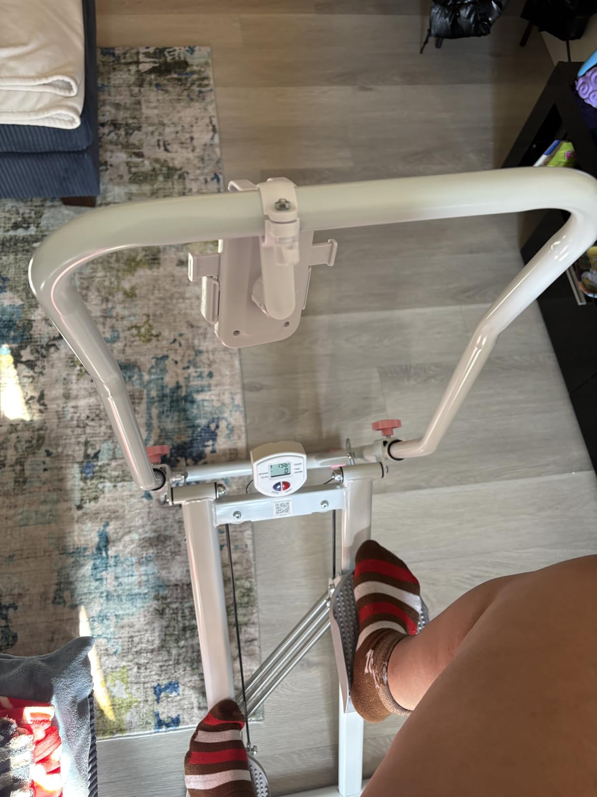 MOMODA Stair Stepper Resistance Adjustable Folding Vertical Climber Machine for Home Gym Full-Body Workout customer photo 2