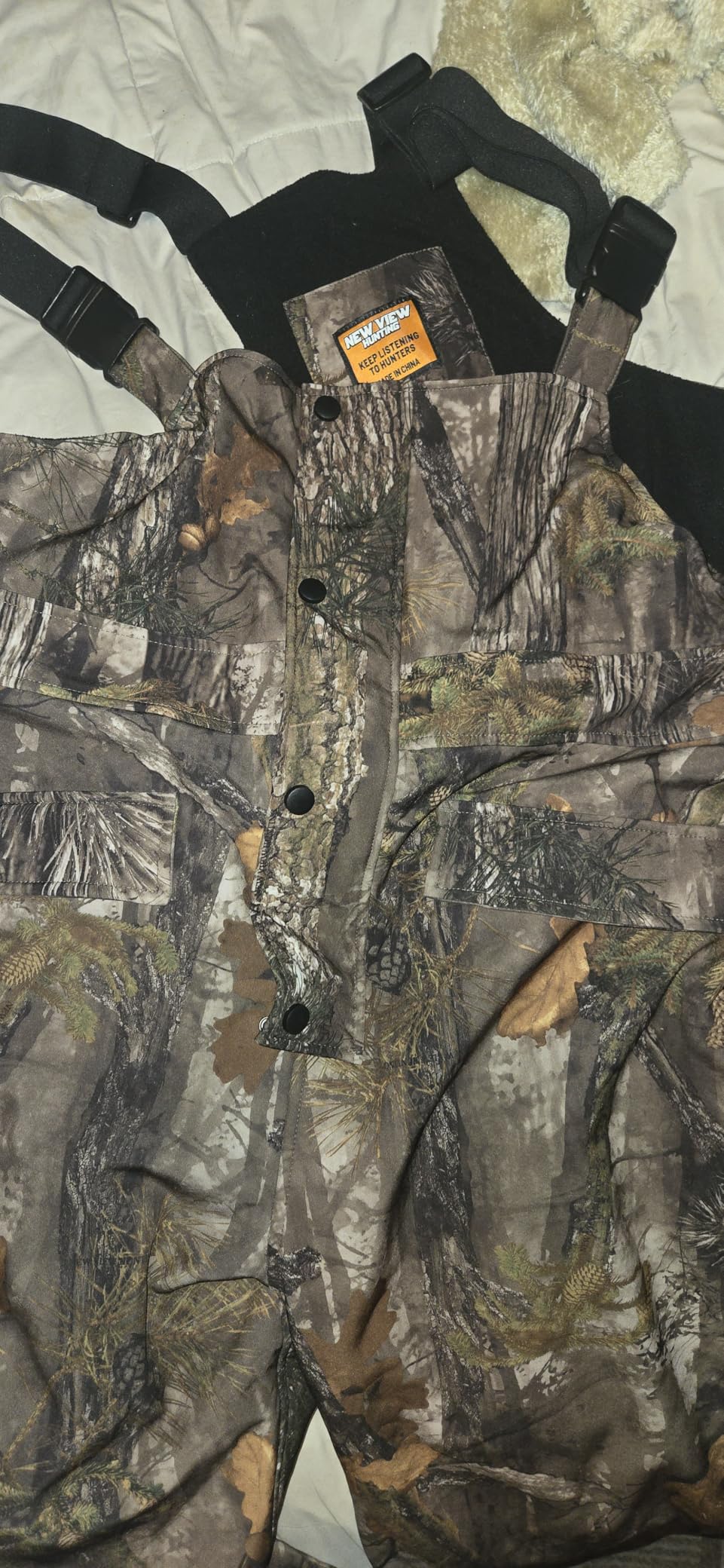 Insulated Hunting Bibs for Men, Silent Camo Overalls with Fleece Lining, Water-Resistant Camo Bibs Hunting Overalls customer photo 1