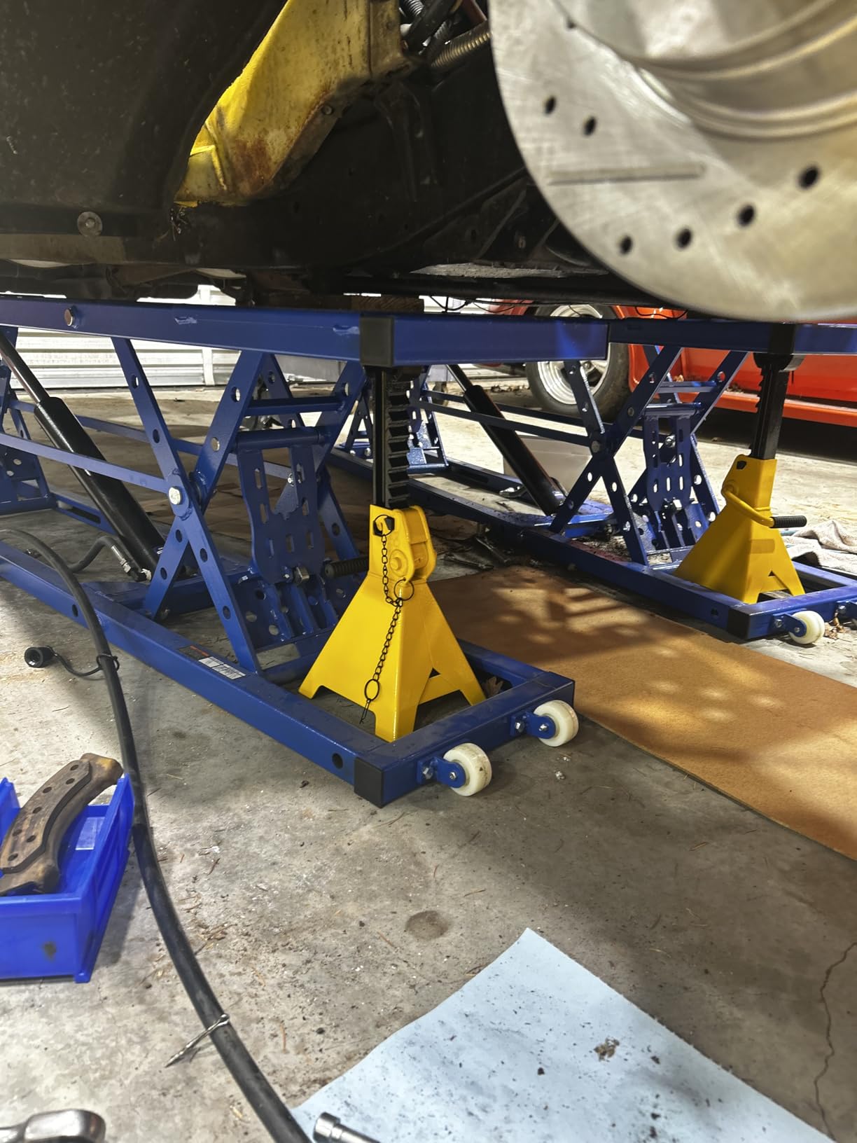 Orion Motor Tech Portable Car Lift with 7000lb Capacity, Adjustable Car Jack with 26.8 in Max Height for Sedan Pickup Truck SUV, Heavy-Duty 4 Post Portable Lift for Car with Auto Lock Extension Plates customer photo 2