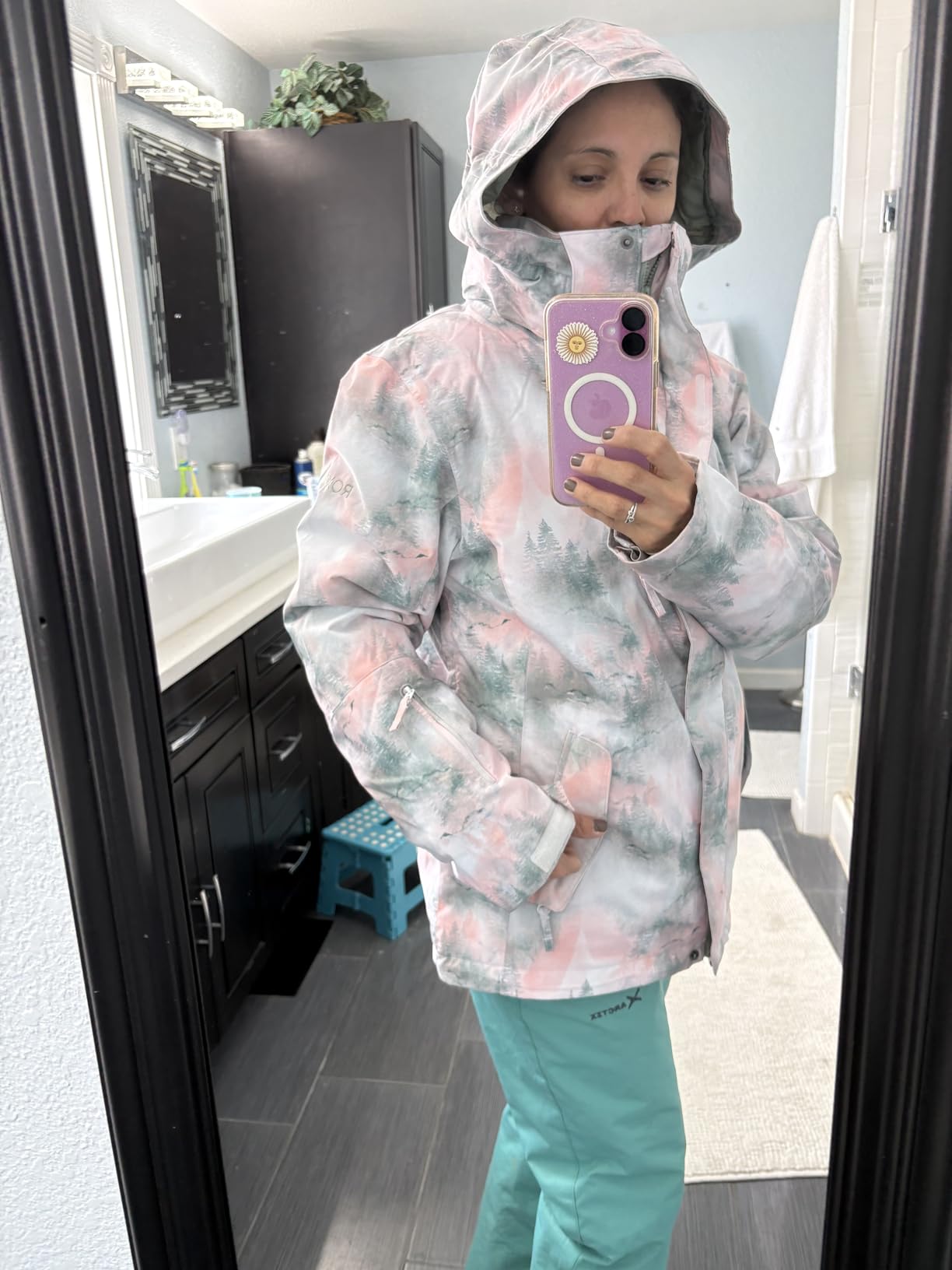 Junior's Jetty Printed Regular Fit Snow Jacket customer photo 1